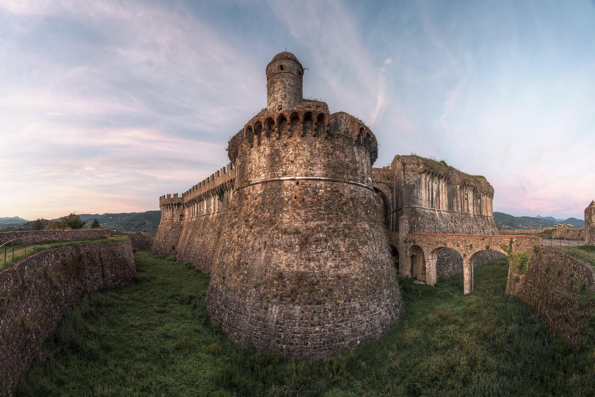 Fortress of Sarzanello
