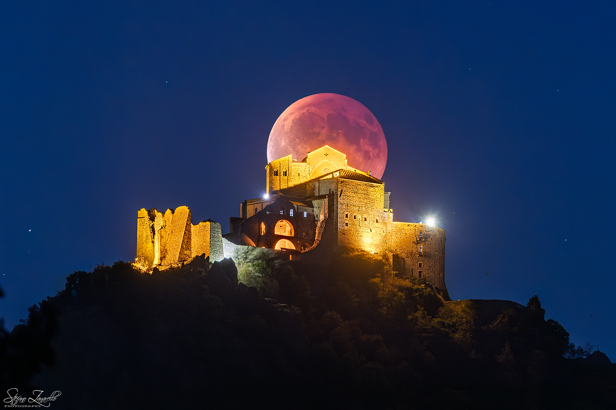 Lunar eclipse on September 7, 2025