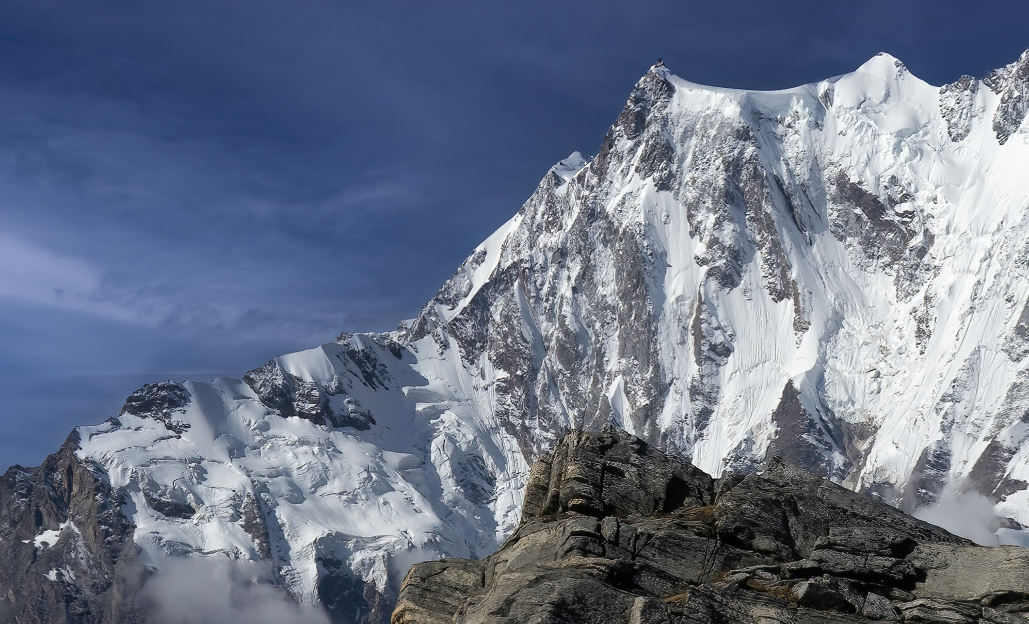 the east of the Rosa