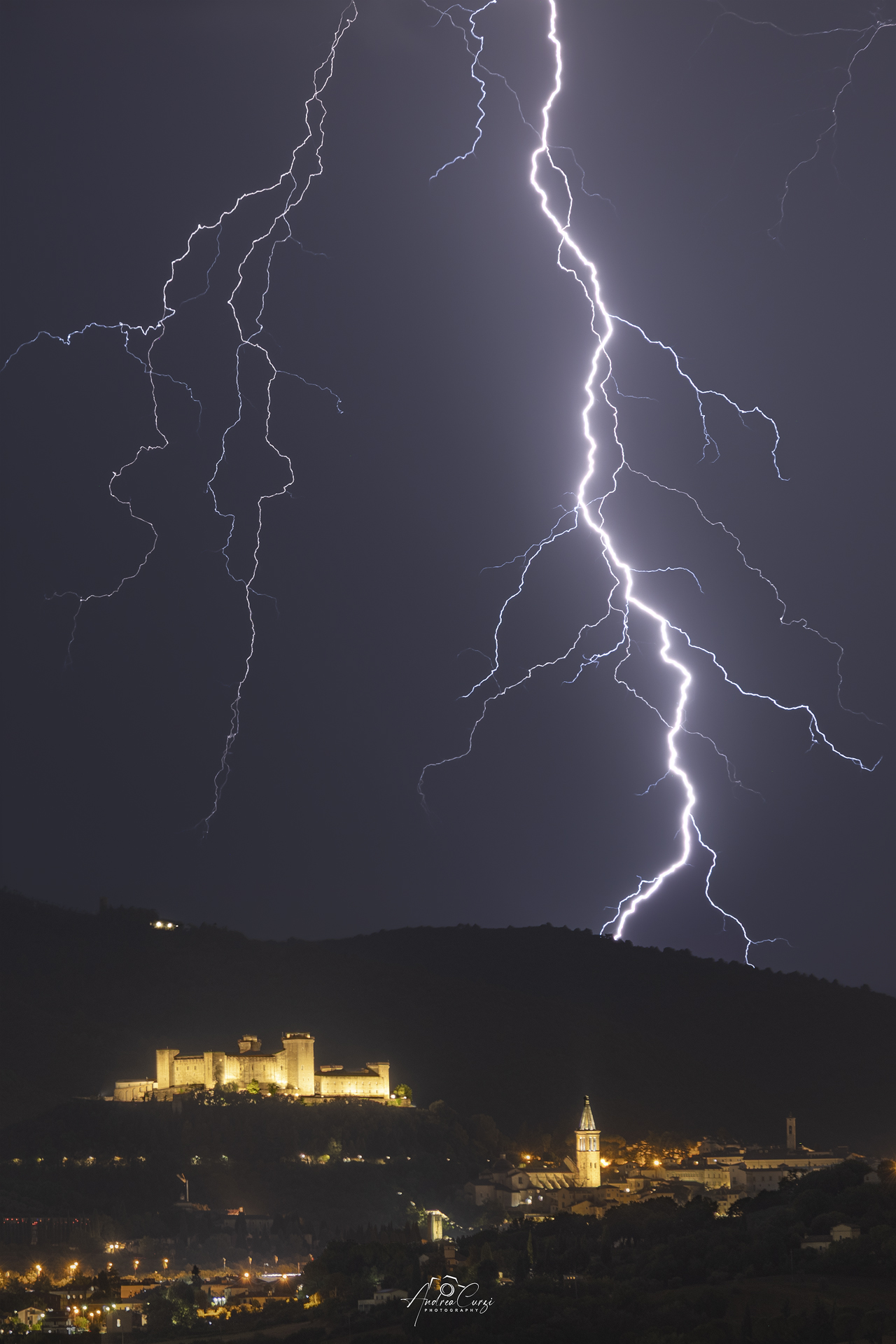 Rain of lightning on Spoleto
