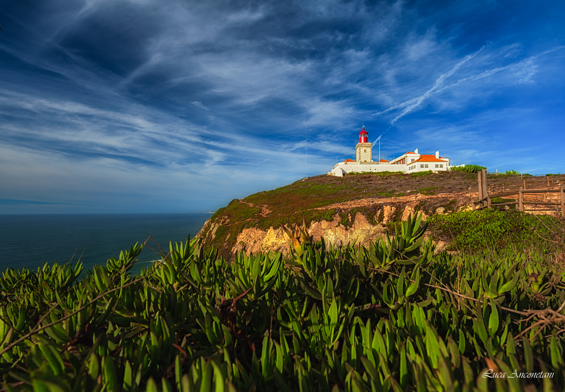 " Qui dove la terra finisce e il mare comincia"