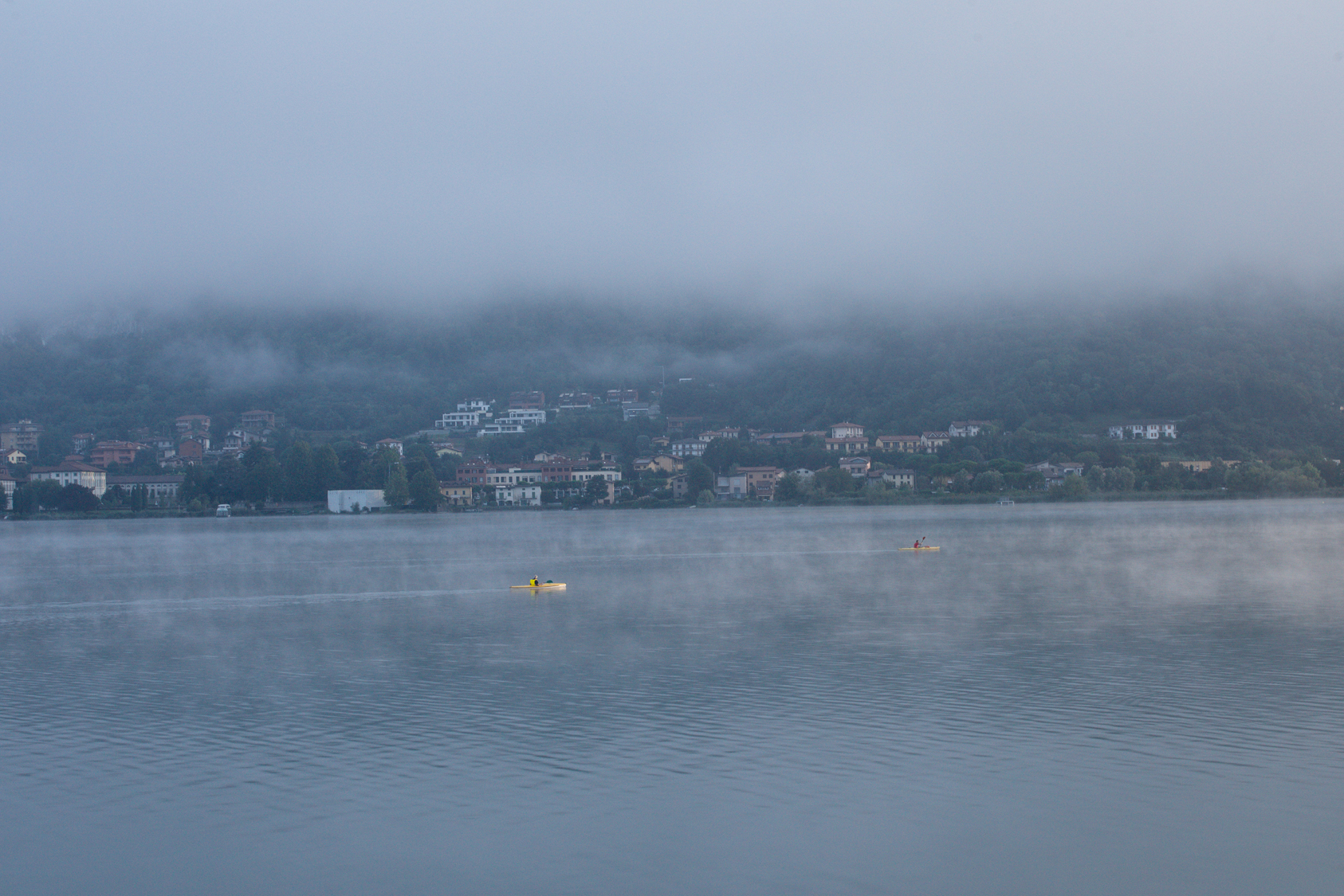 Lago di Pusiano, la riva opposta