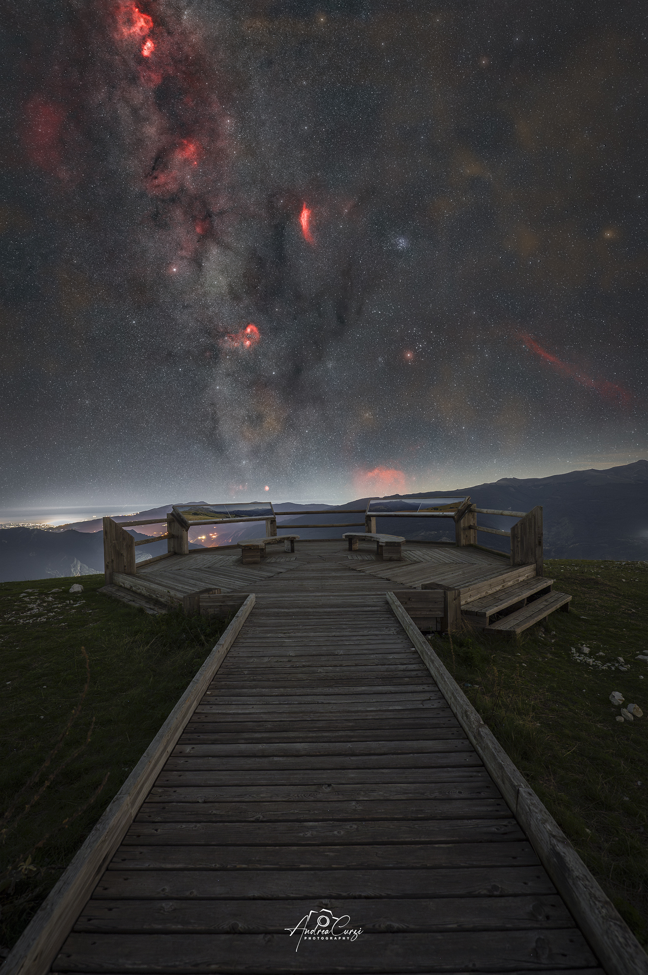 Cosmic explosions on the Sibillini Mountains