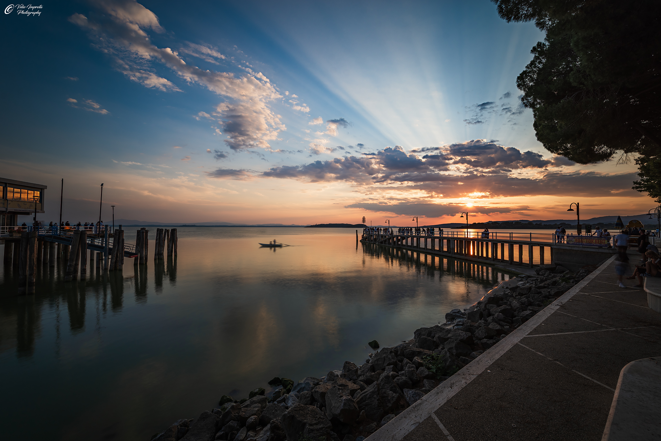 Tutti ad ammirare il tramonto