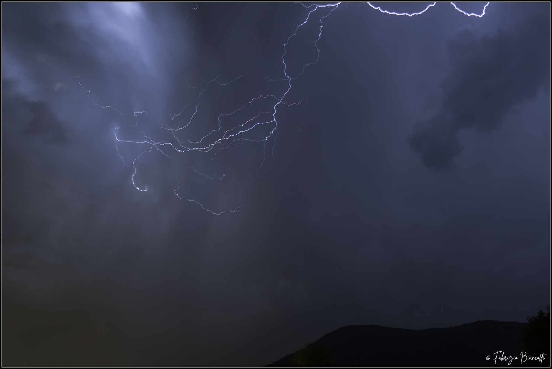E il cielo si illuminò