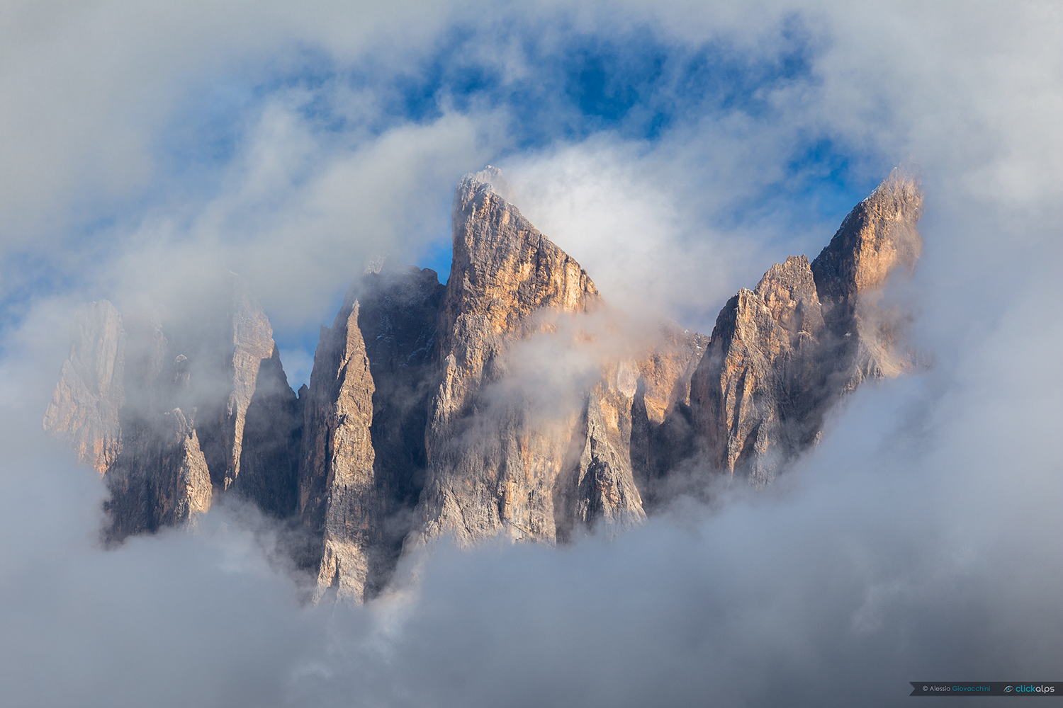 After the rain, here are the Geisler Mountains!