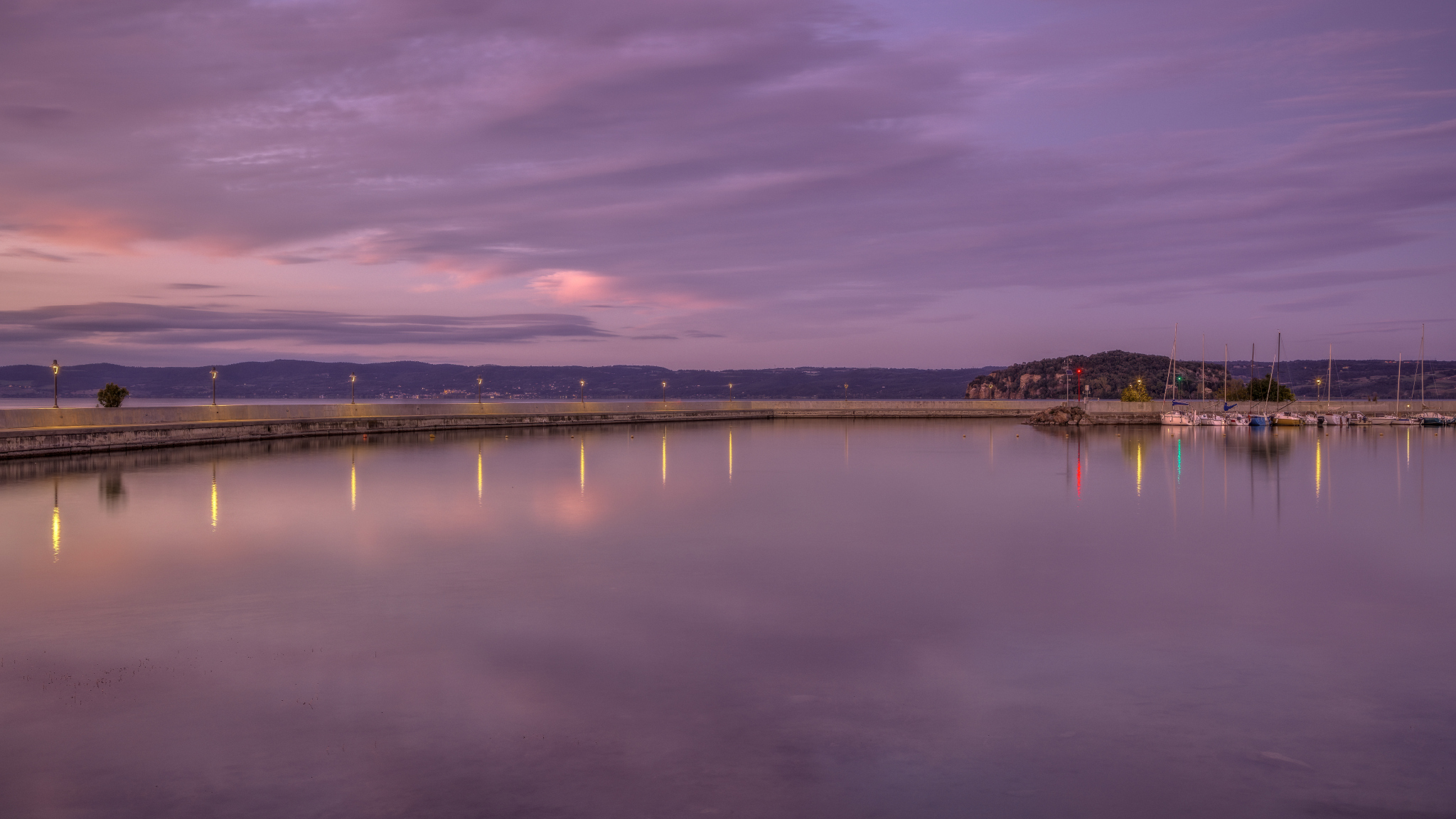 The last colors of the day