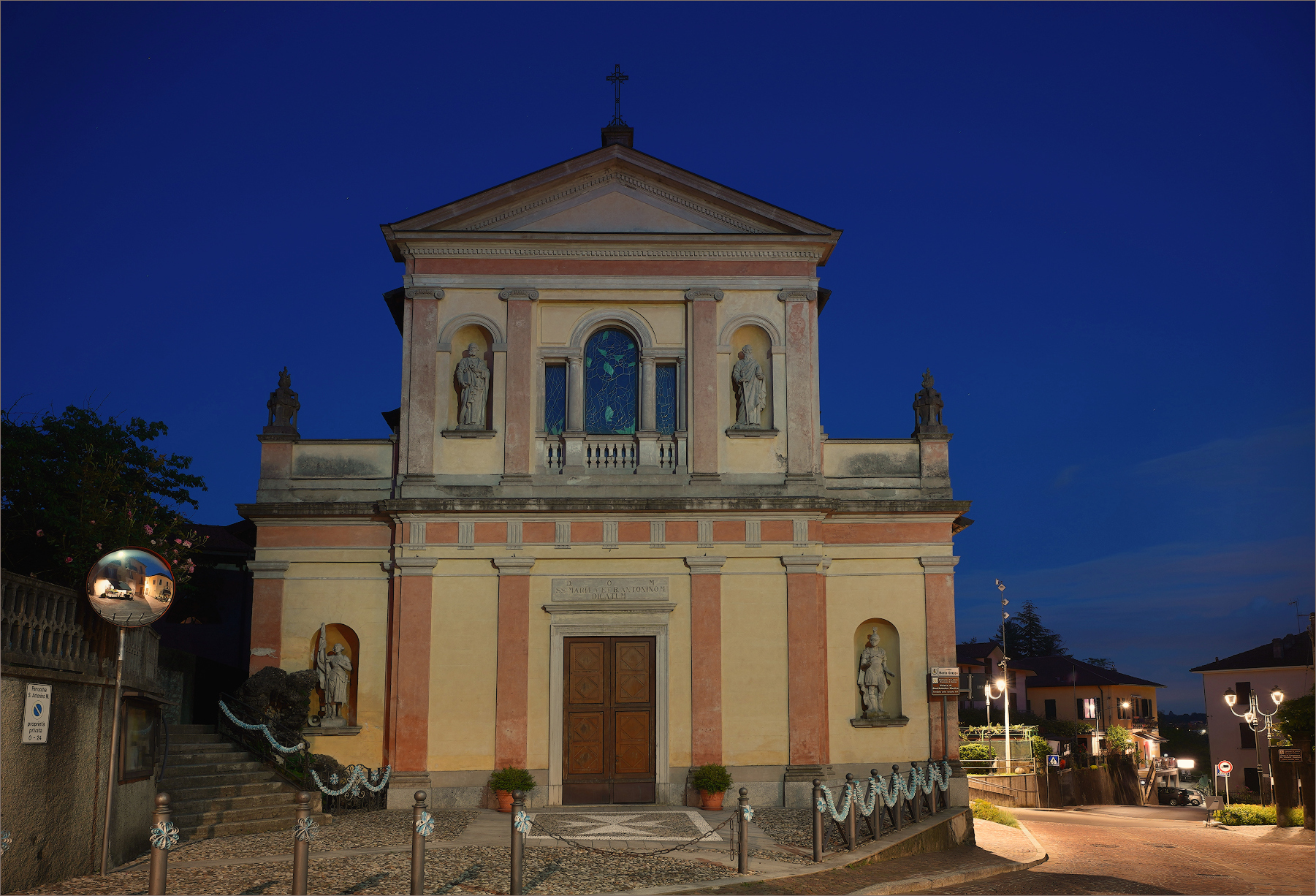 Chiesa di Sant'Antonio Martire, Lozza (va)