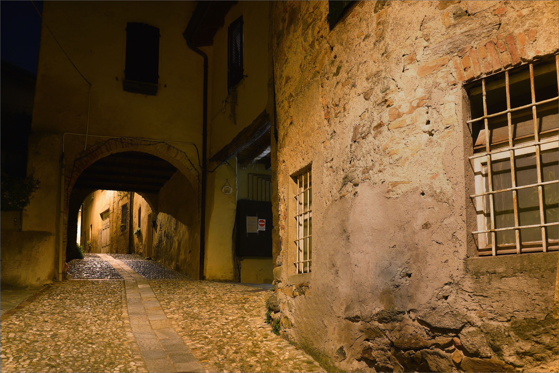 via Giulini a Garbagnate Rota, fraz. di Bosisio Parini