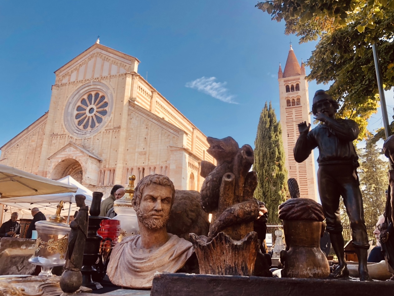 Mercato dell antiquariato