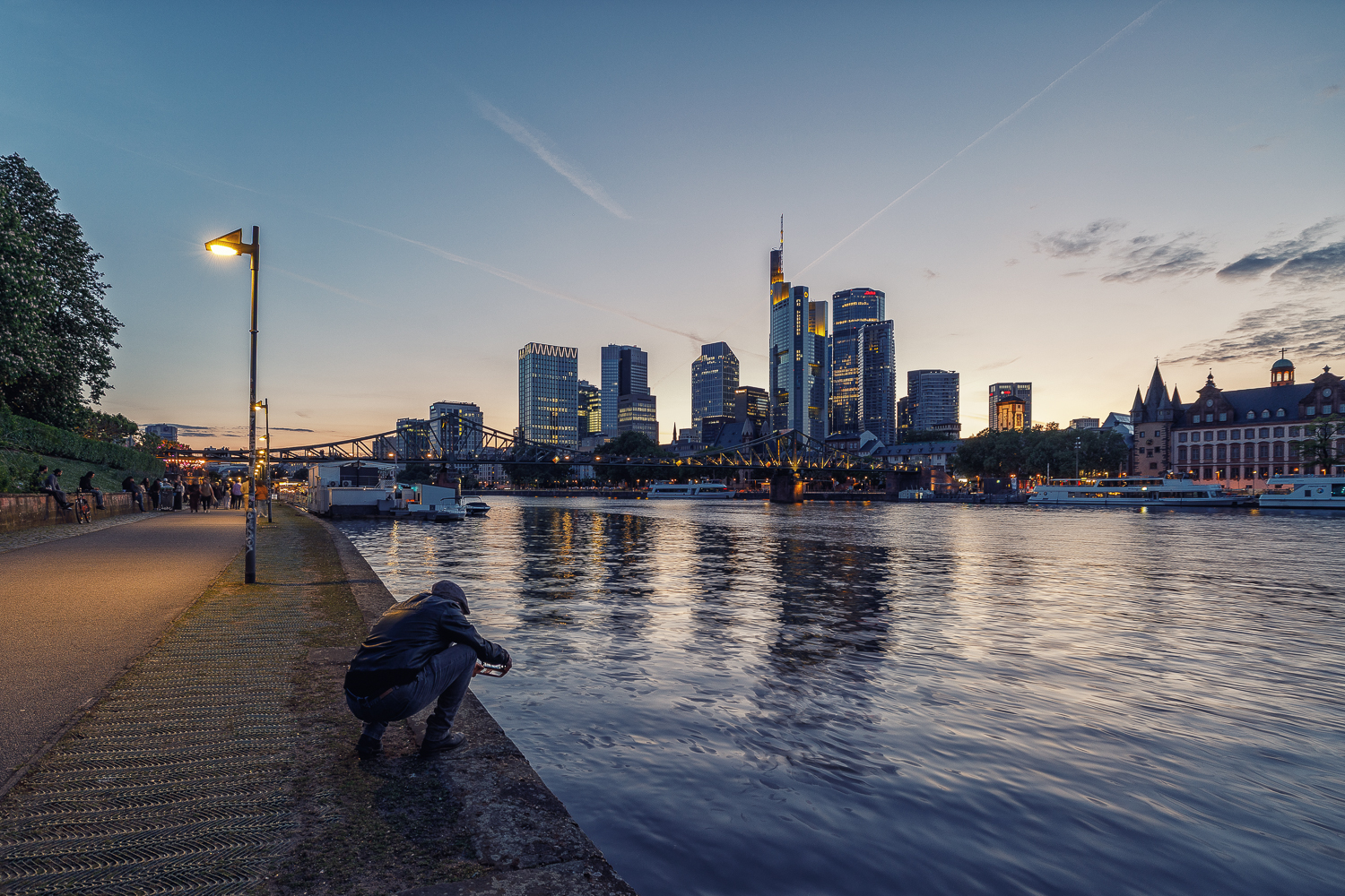The photographer and the city that is reflected