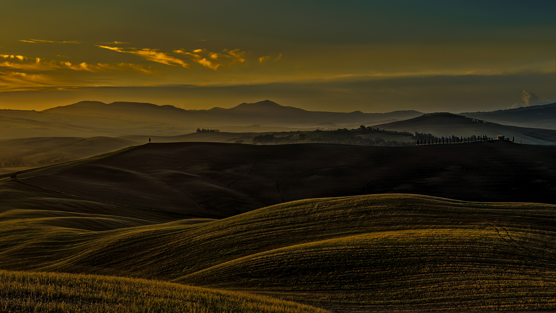 It's dawn in Val d'Orcia