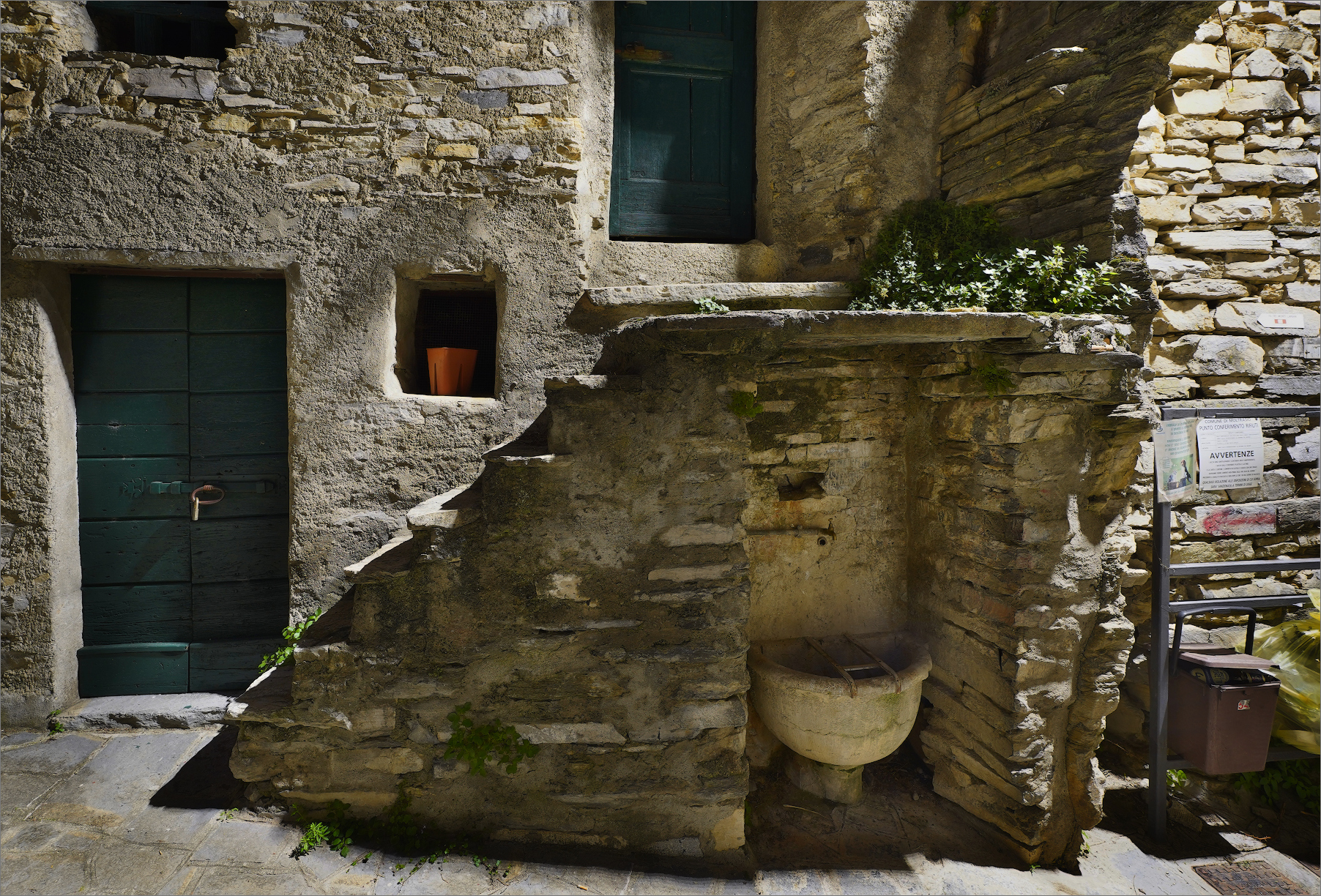 Tosnacco, fraz. of Moltrasio (CO)