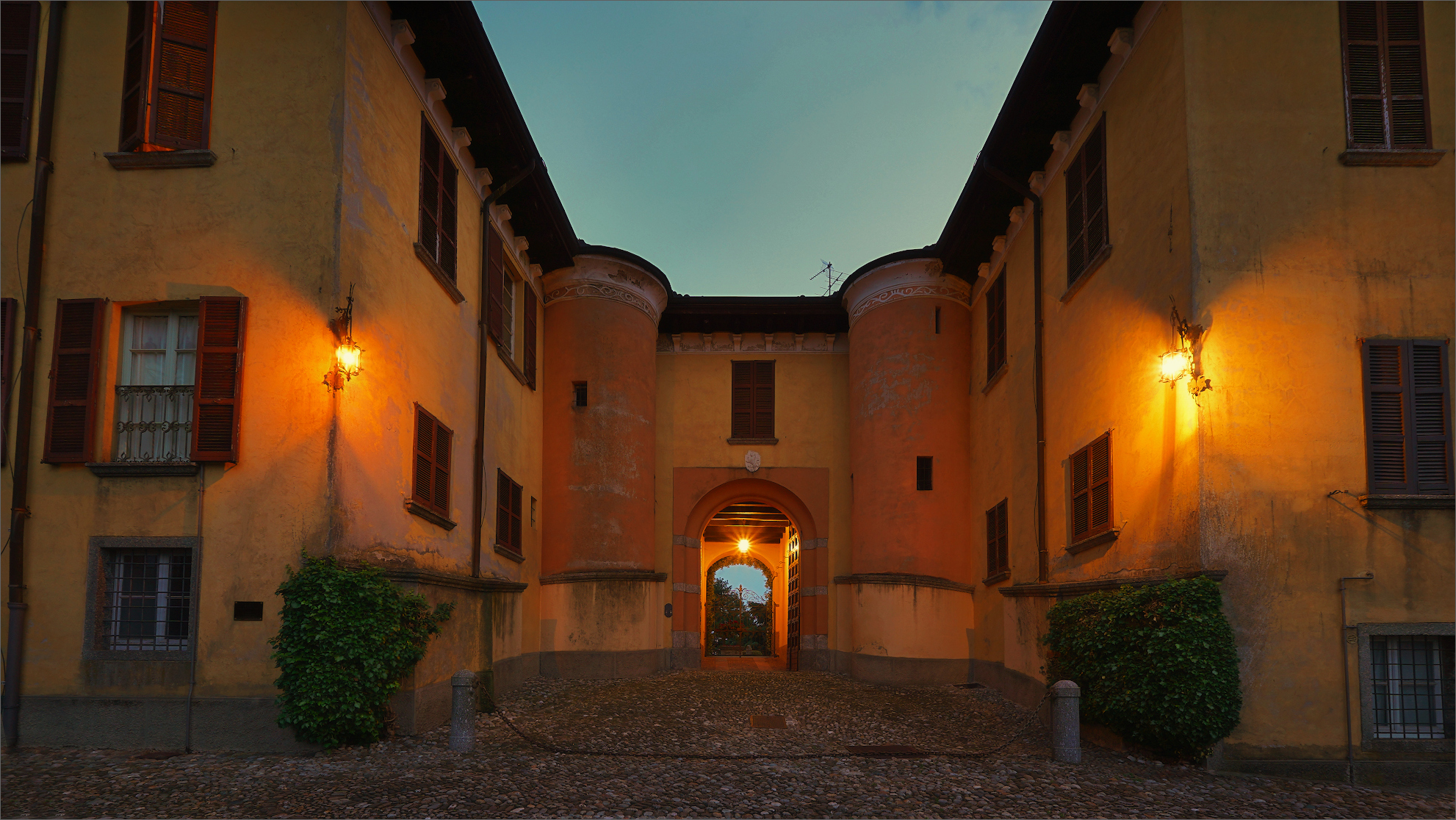 Villa La Vescogna in omonima localitá di Calco (lc)