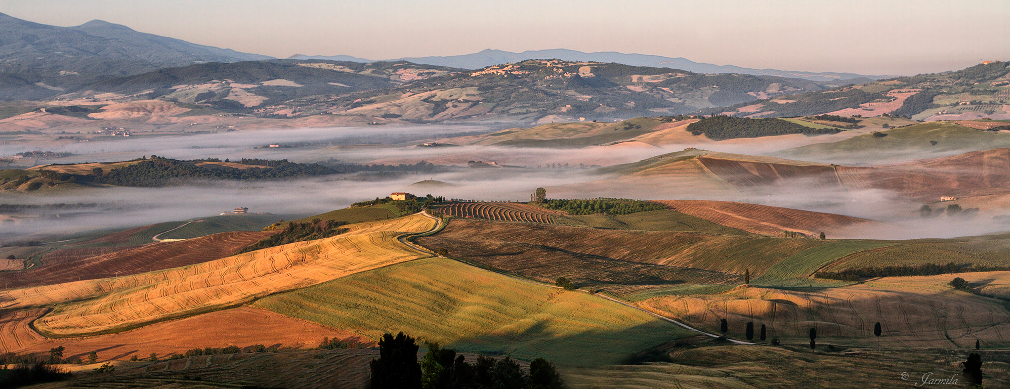 Alba sulla Val D'Orcia - vista panoramica