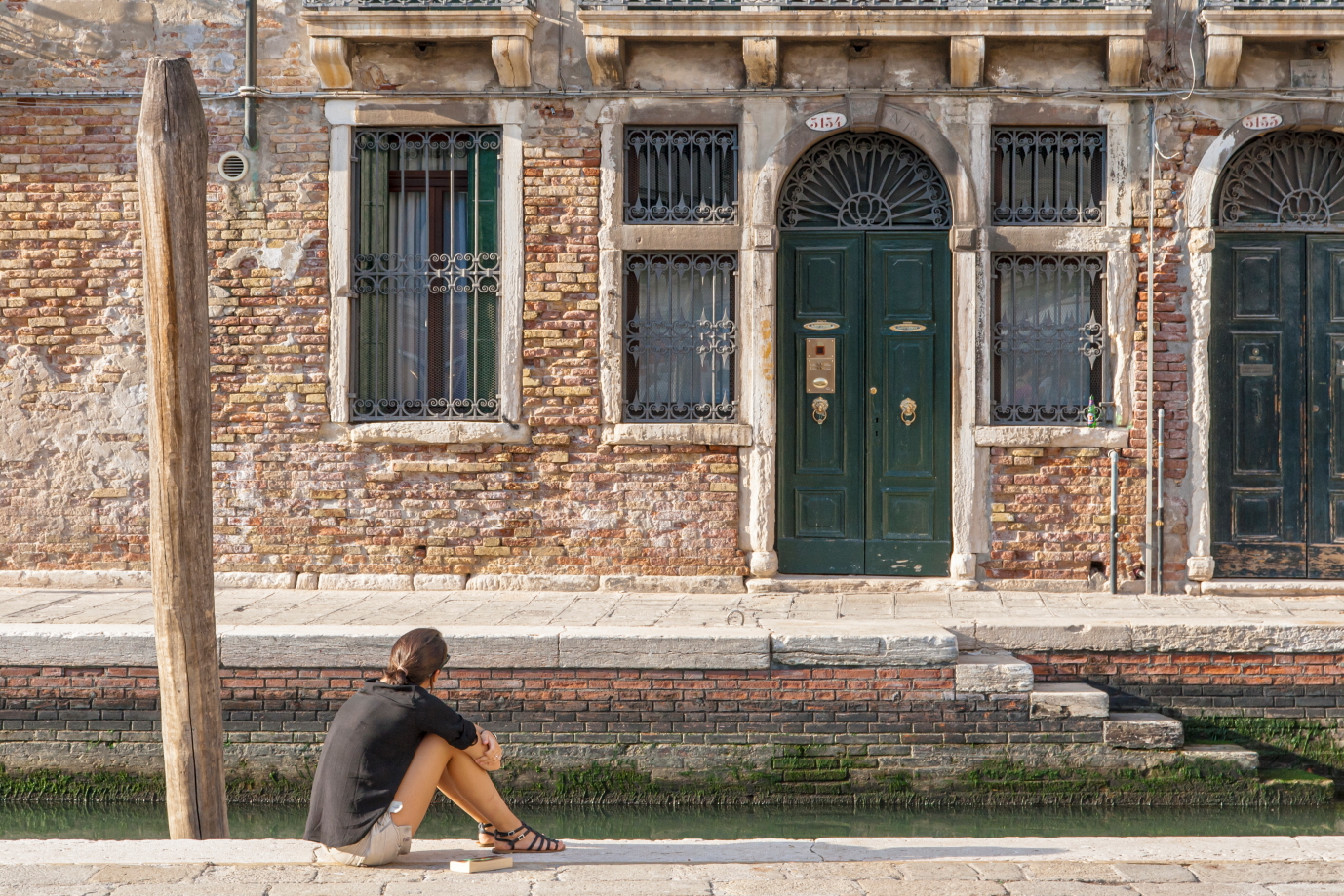 Prima o poi deve uscire