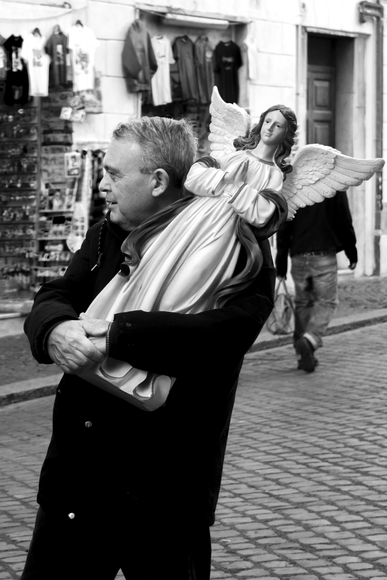 There must to be an angel