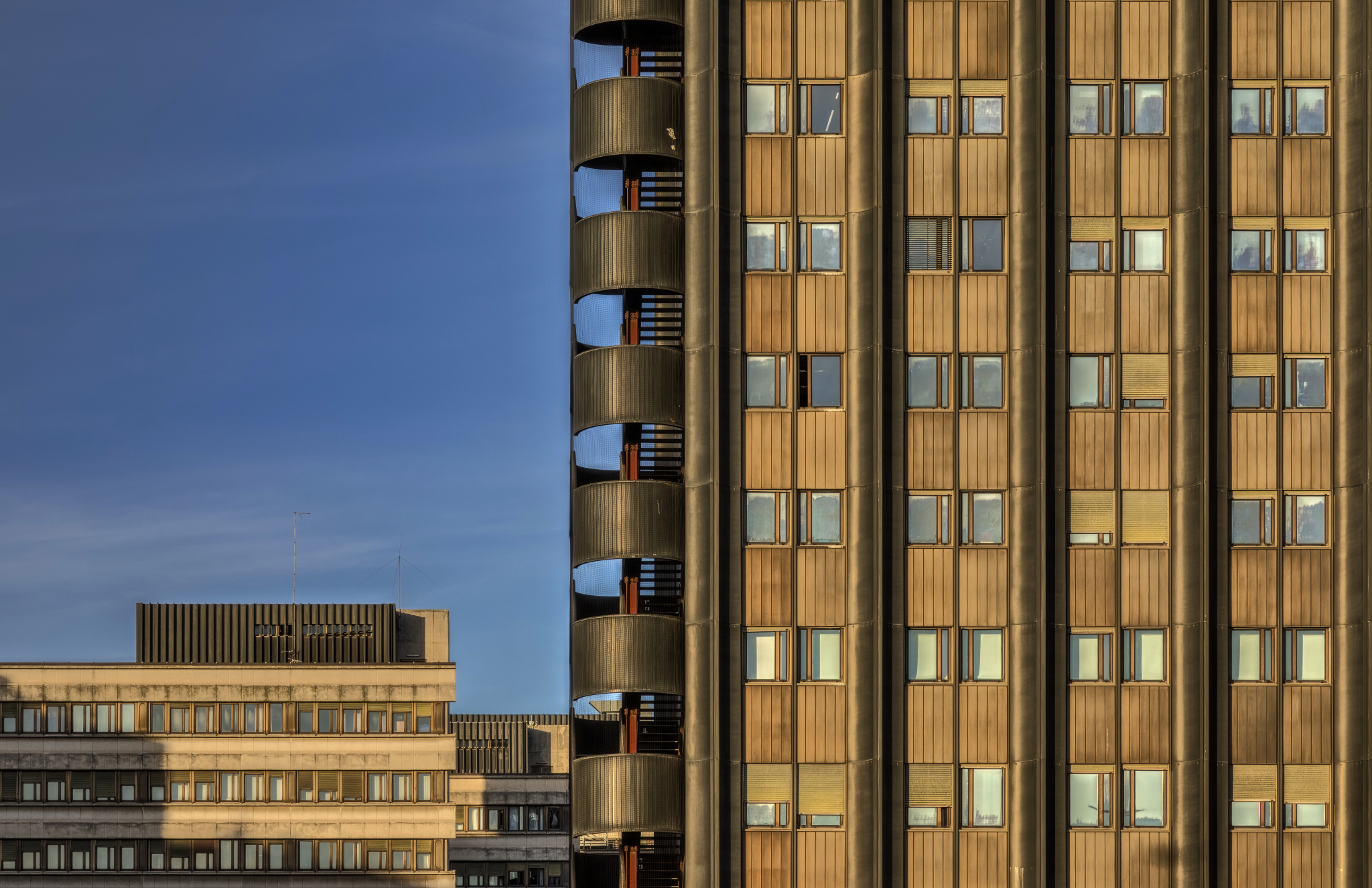 Synthesis of urban architecture