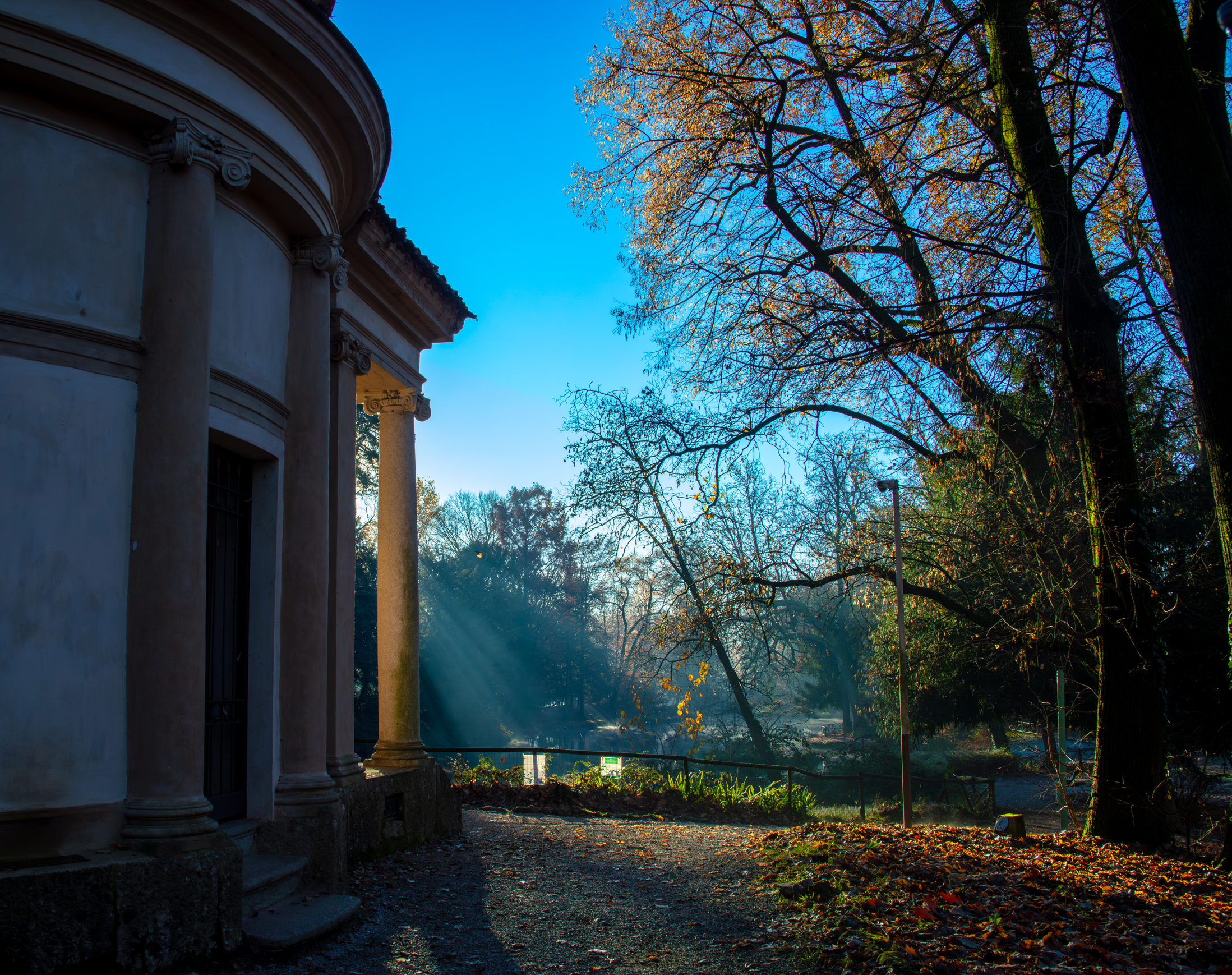 An autumn morning in the Royal Villa
