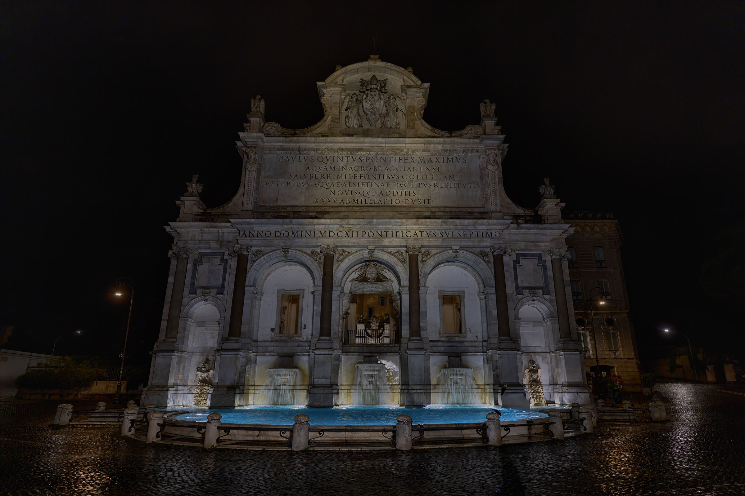 Paola water fountain
