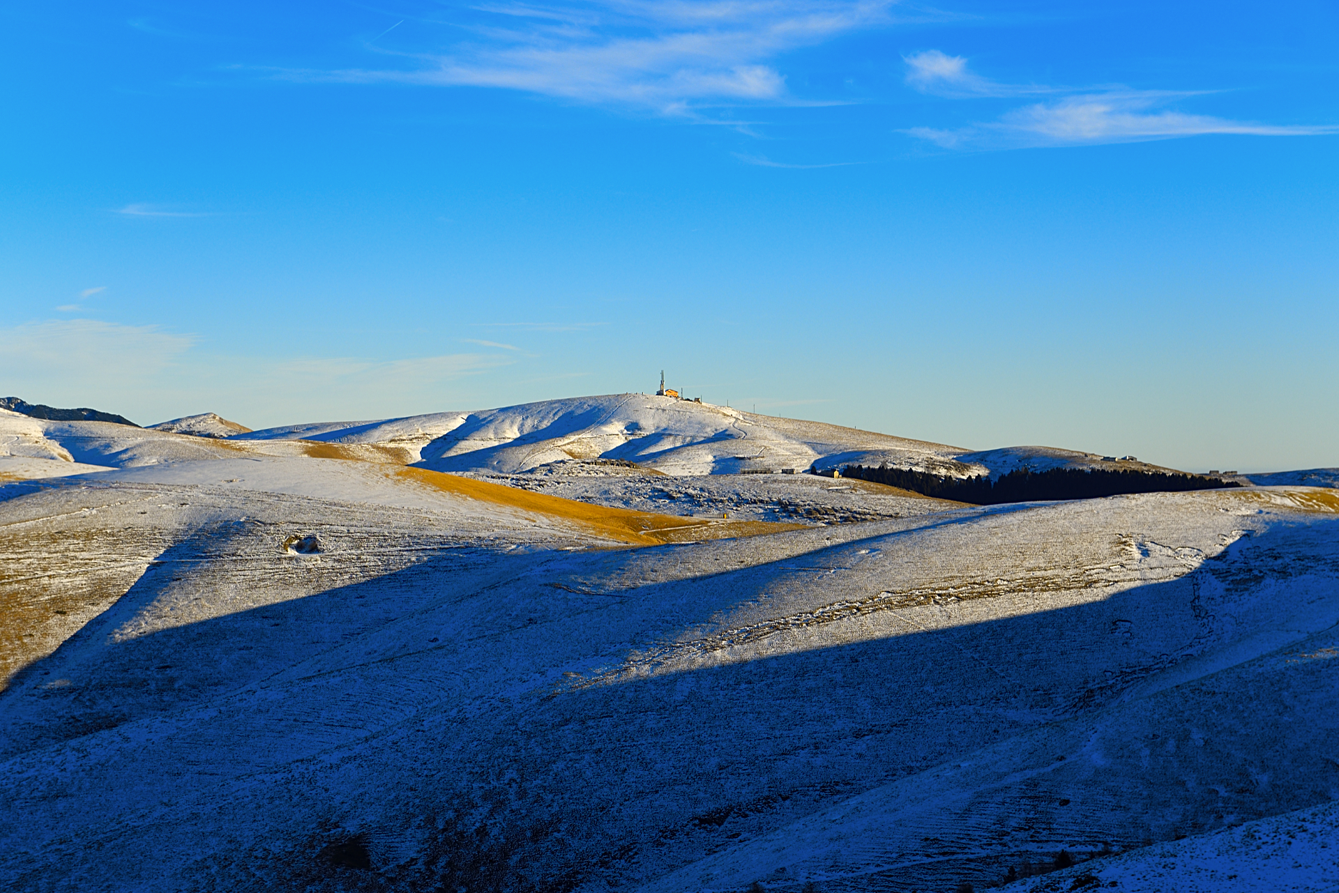 Monte Tomba and Prima Neve refuge