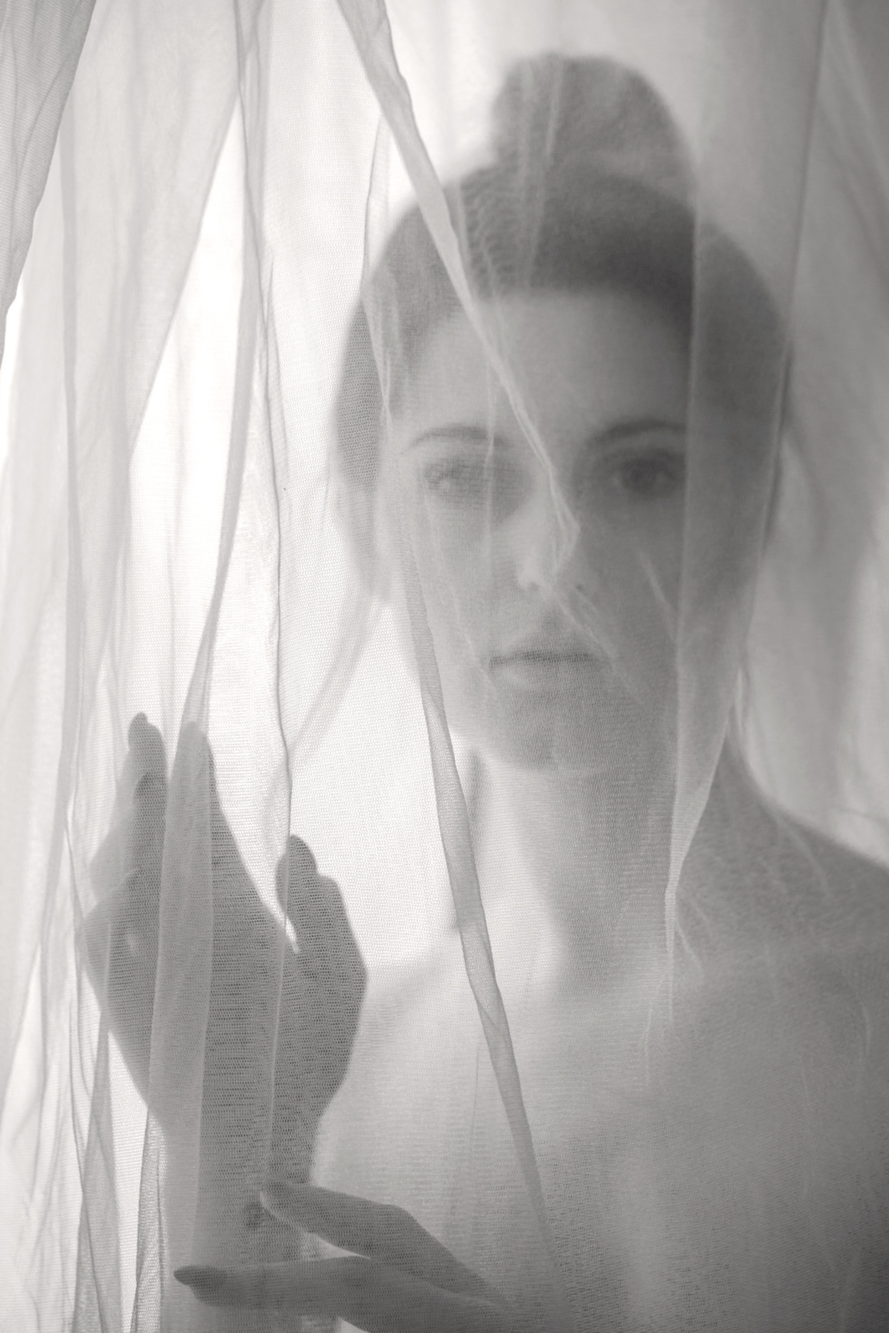 Behind The Curtains with @_jesuisveronika_