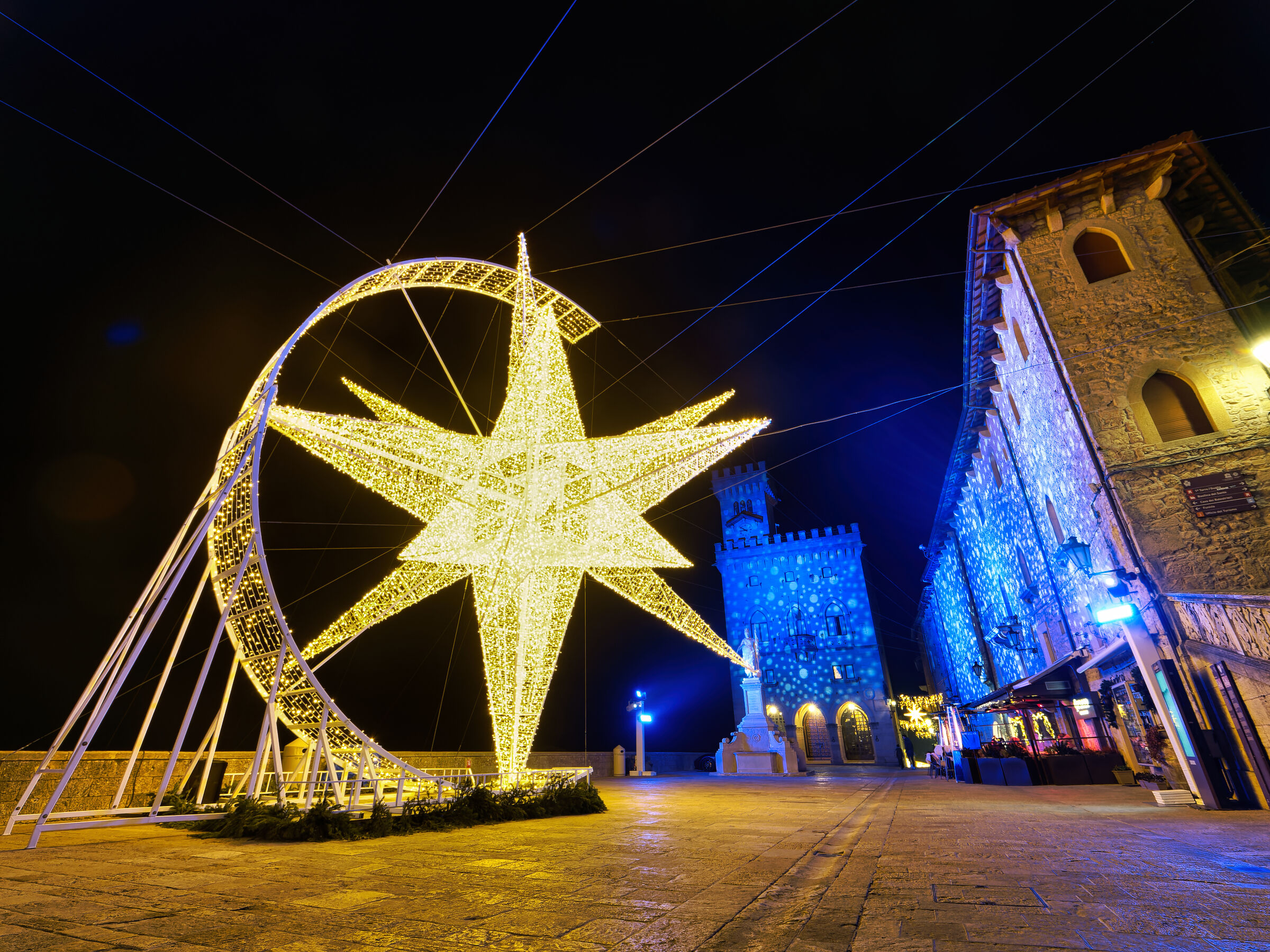 Christmas at the public palace