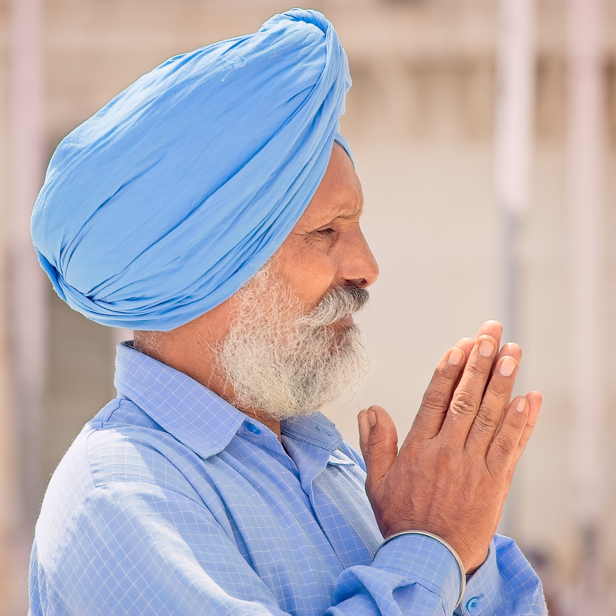 Prayer at the Golden Temple