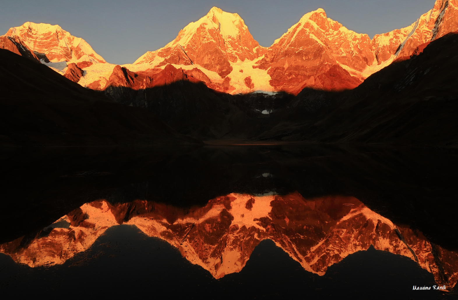 Carhuacocha lagoon, cordillera de Huayhuash, Peru