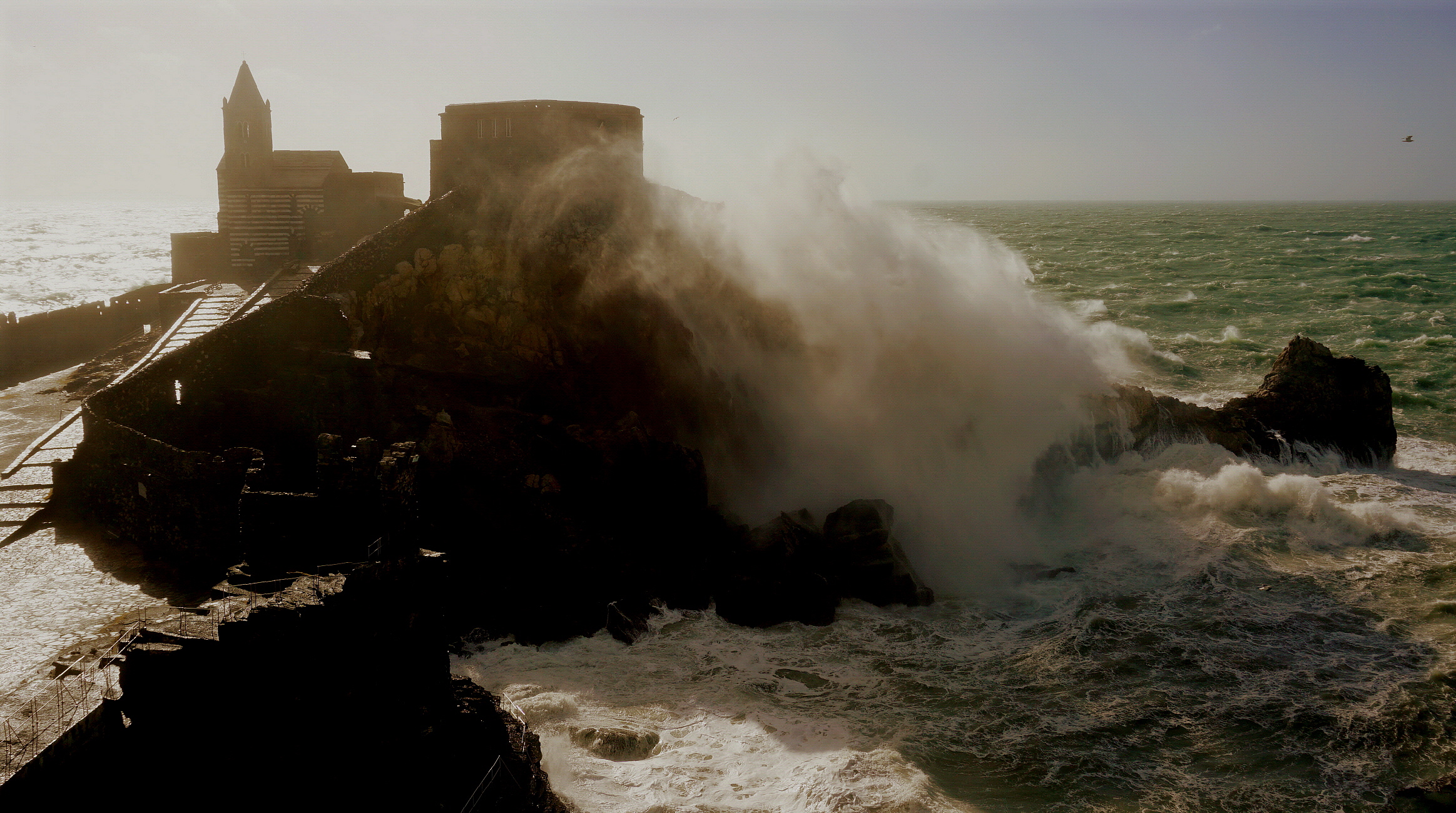 Sparkling afternoon in St. Peter's