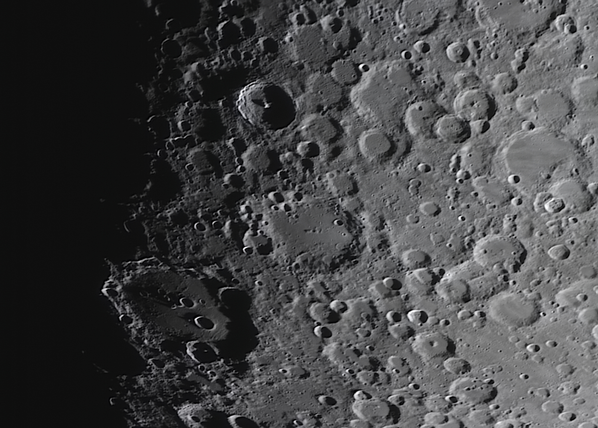 Regione sud della Luna con Clavius e Tycho
