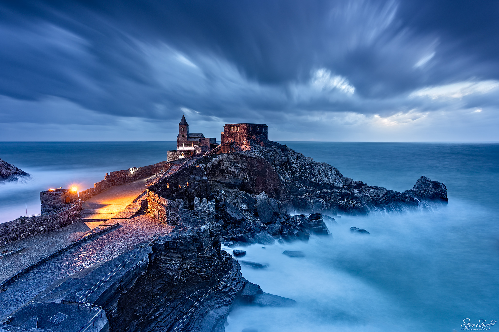 Portovenere, between waves and wind