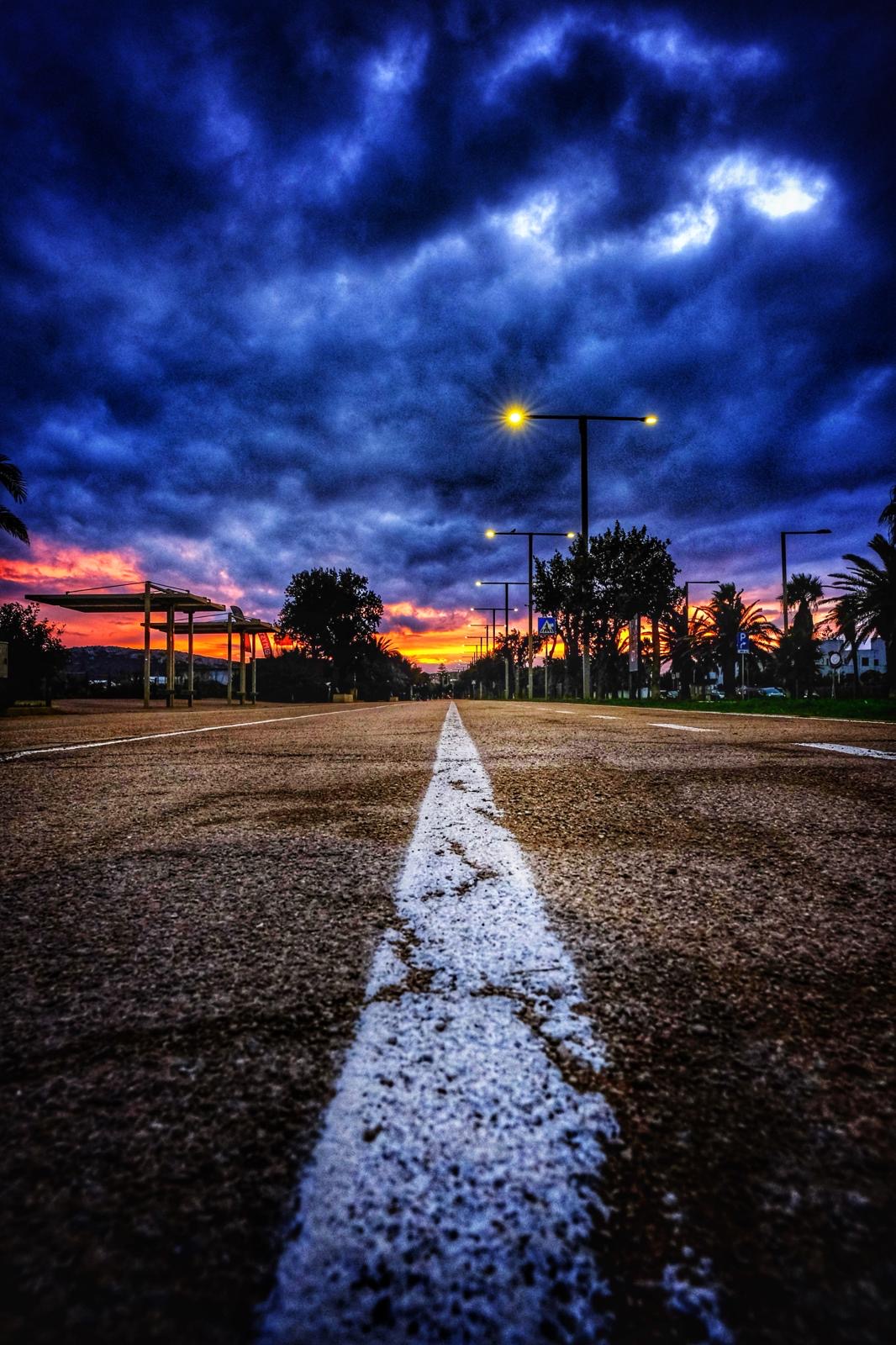 Versione dark - via del mare