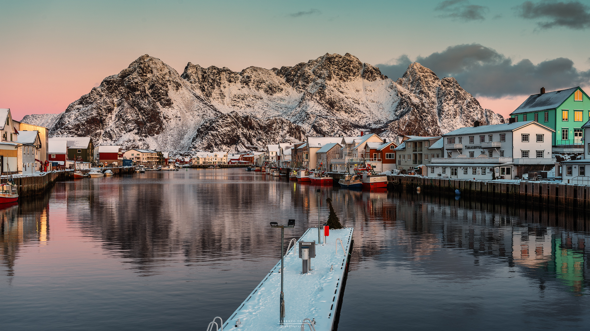 Henningsvaer