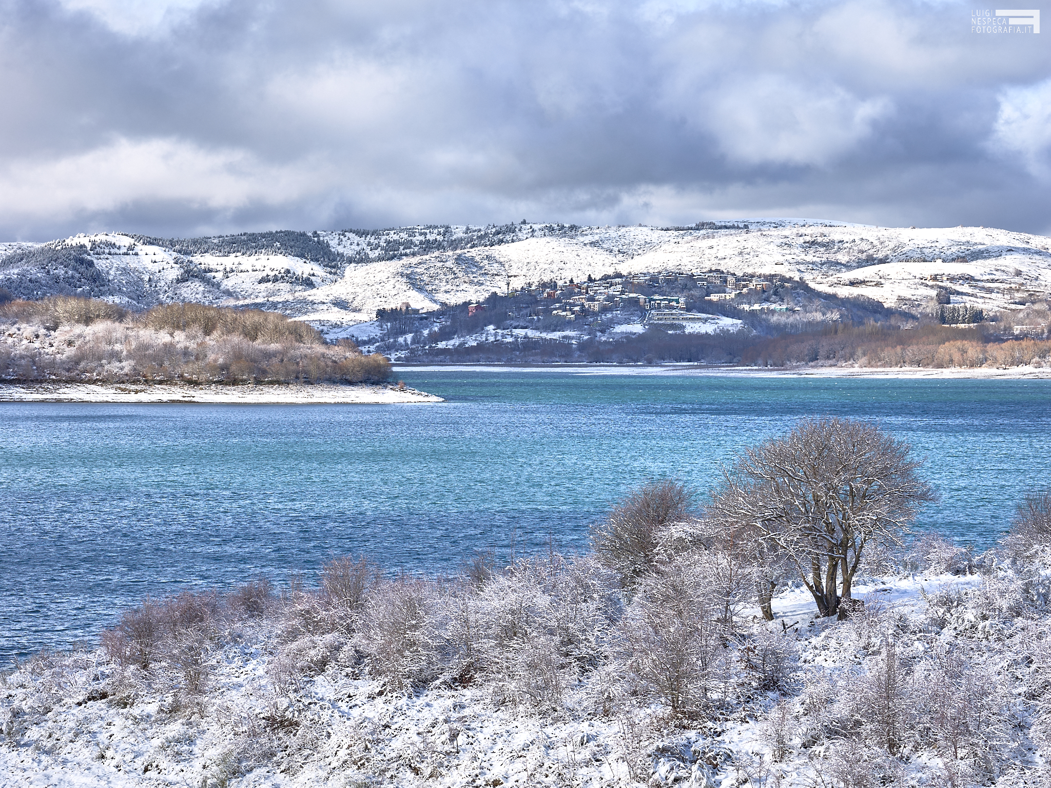 Inverno intorno al Lago di Campotosto (AQ)