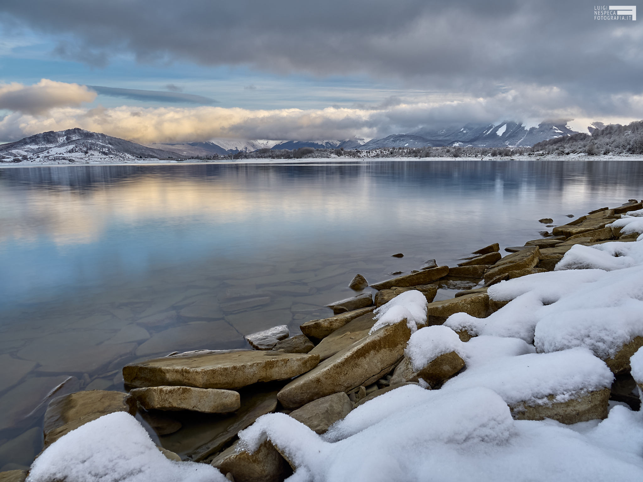 Inverno intorno al Lago di Campotosto (AQ)