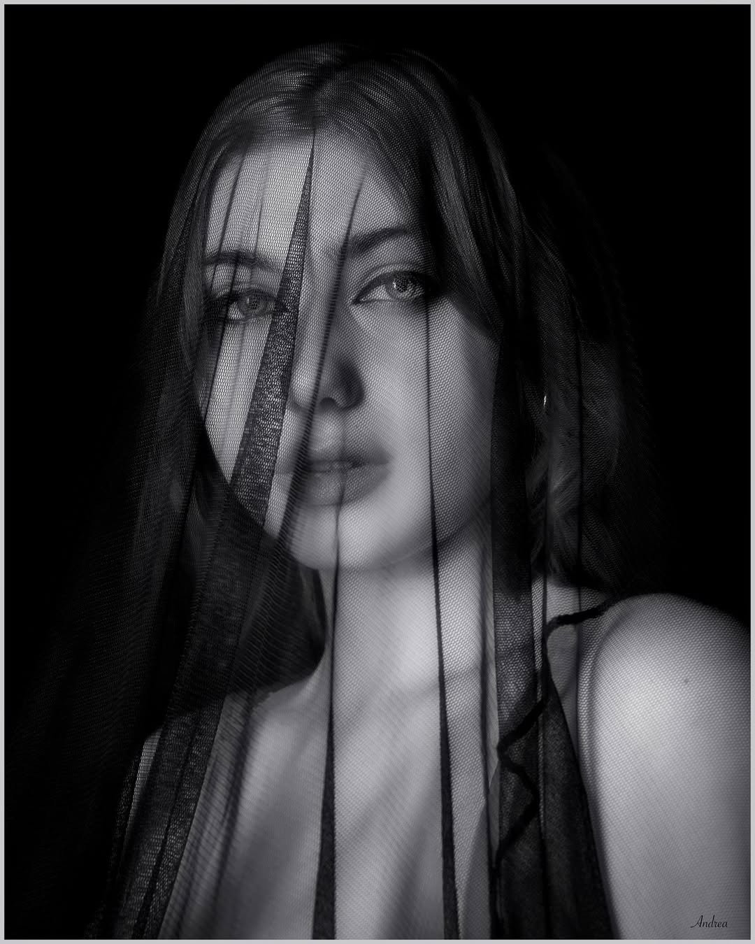 Andrea - Veil