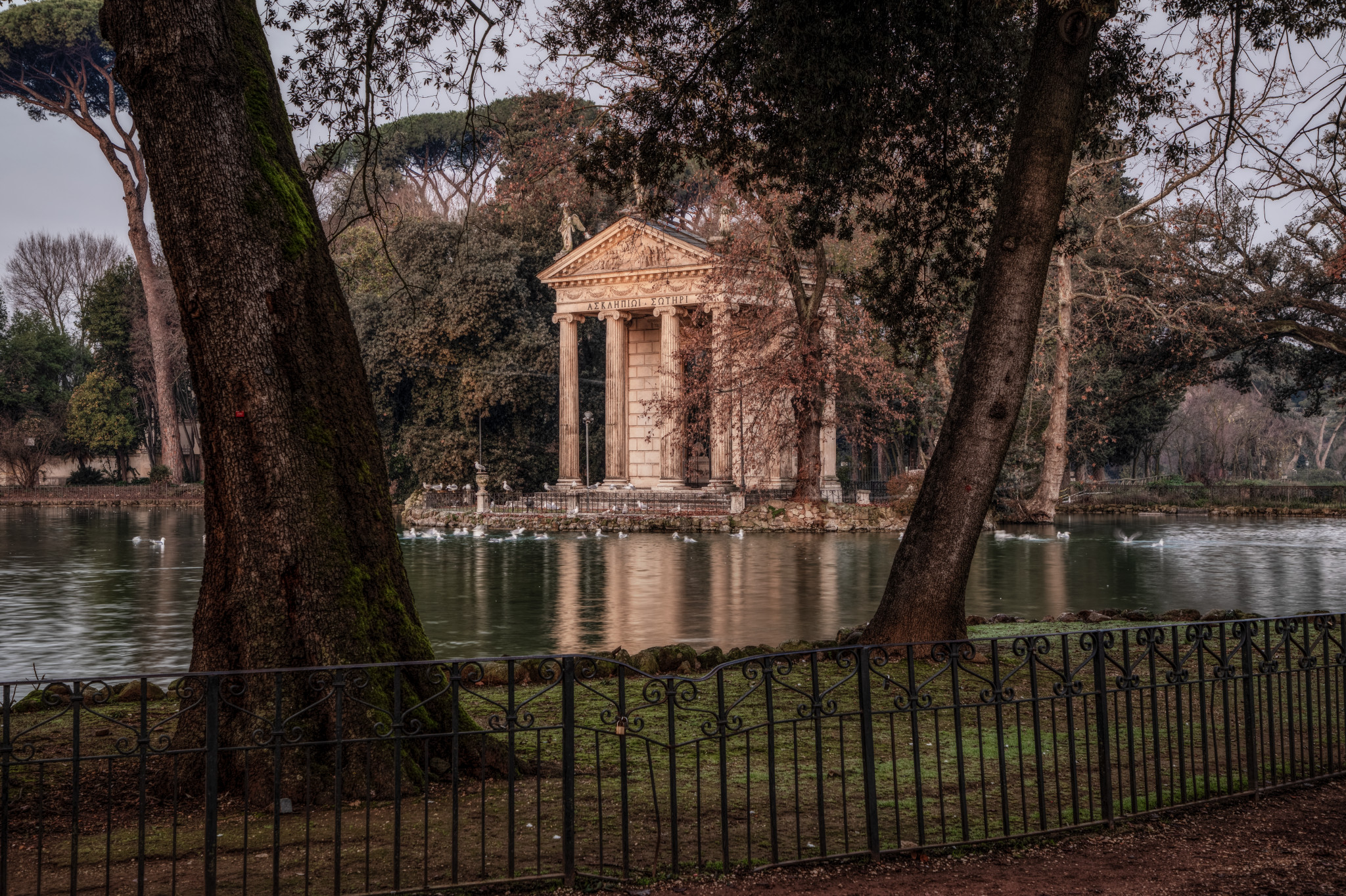 Tempio di Esculapio - Villa Borghese