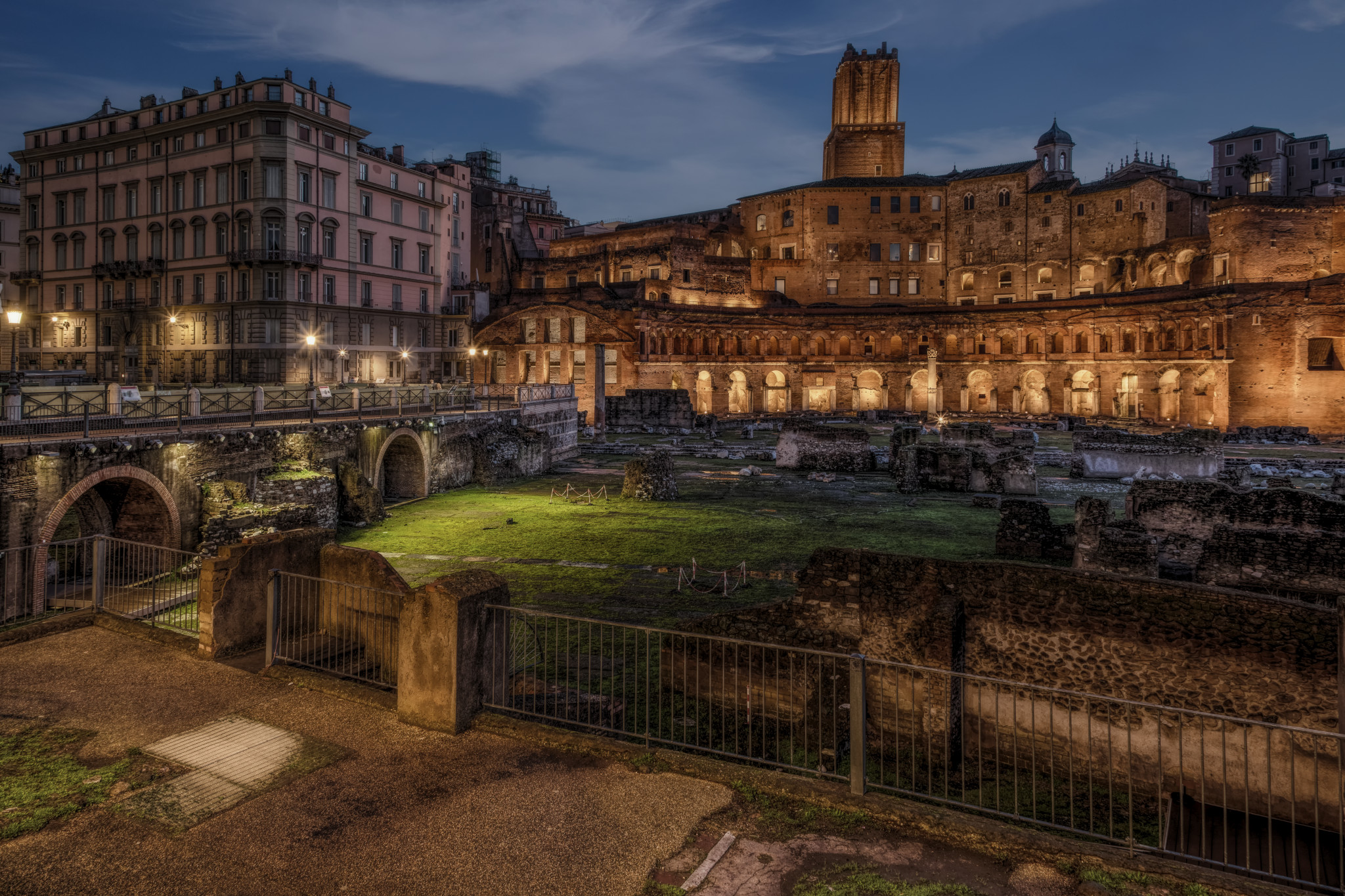 First colors on Trajan's Forum