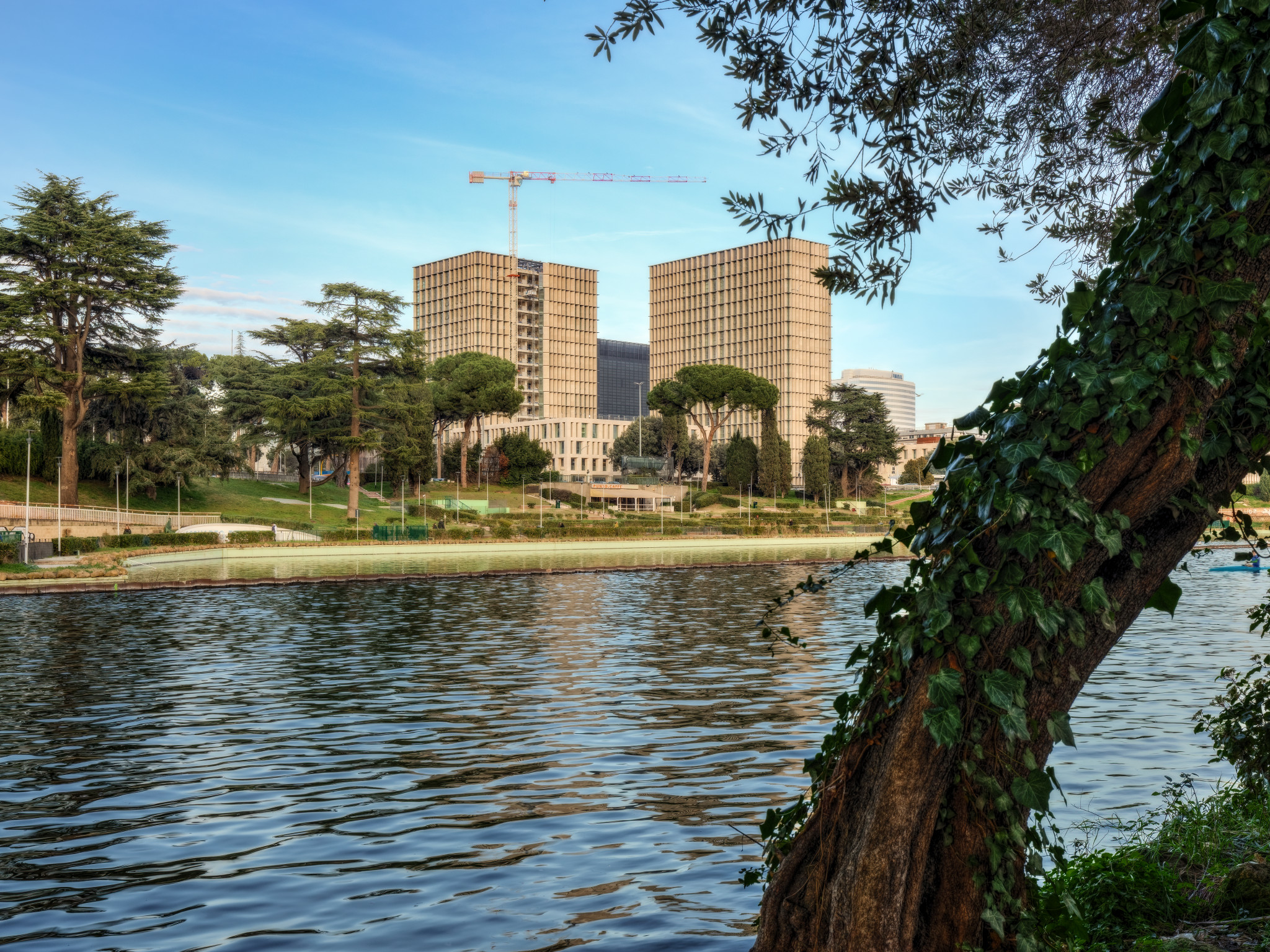 Metropolitan panoramas
