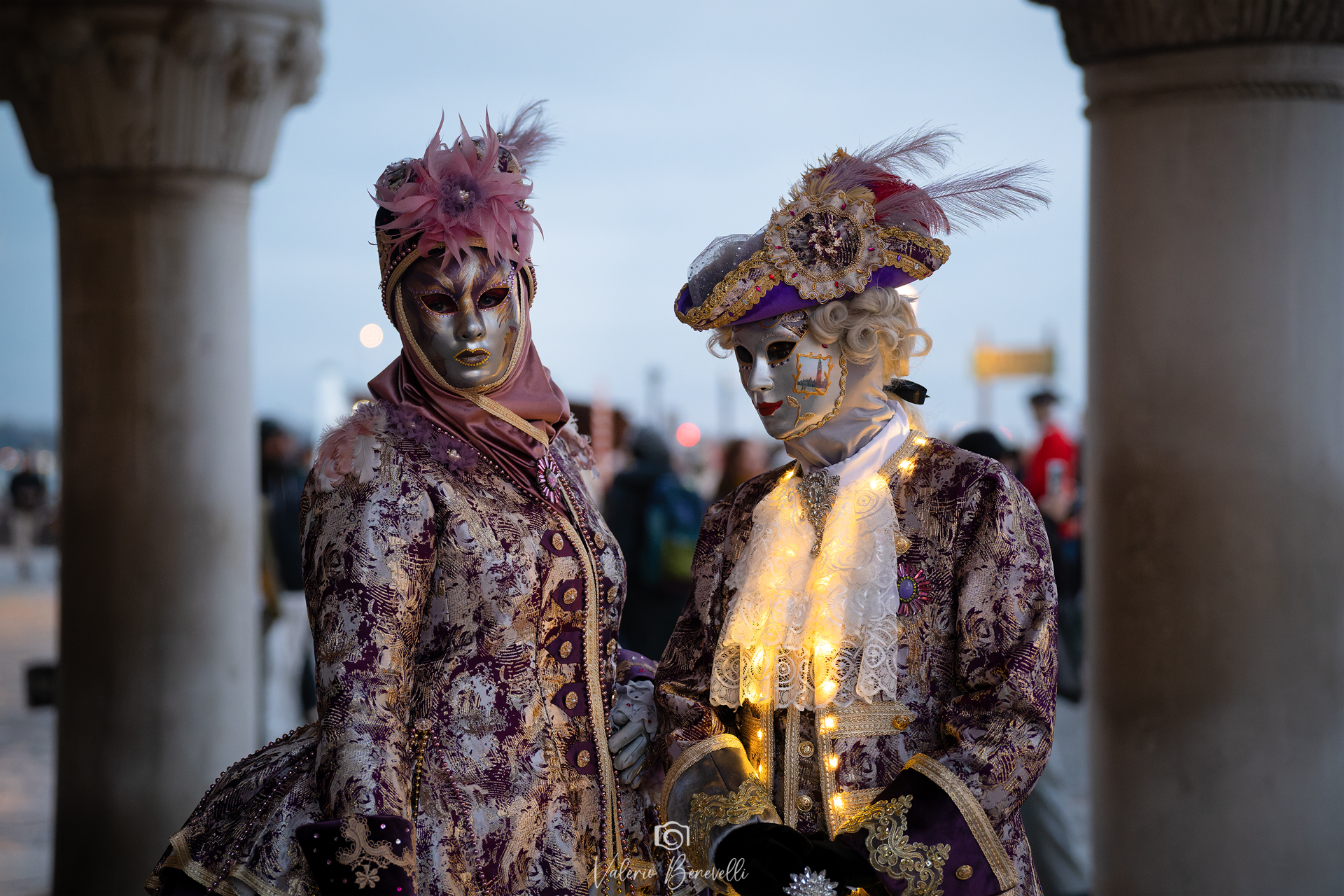 Evening falls at Carnival
