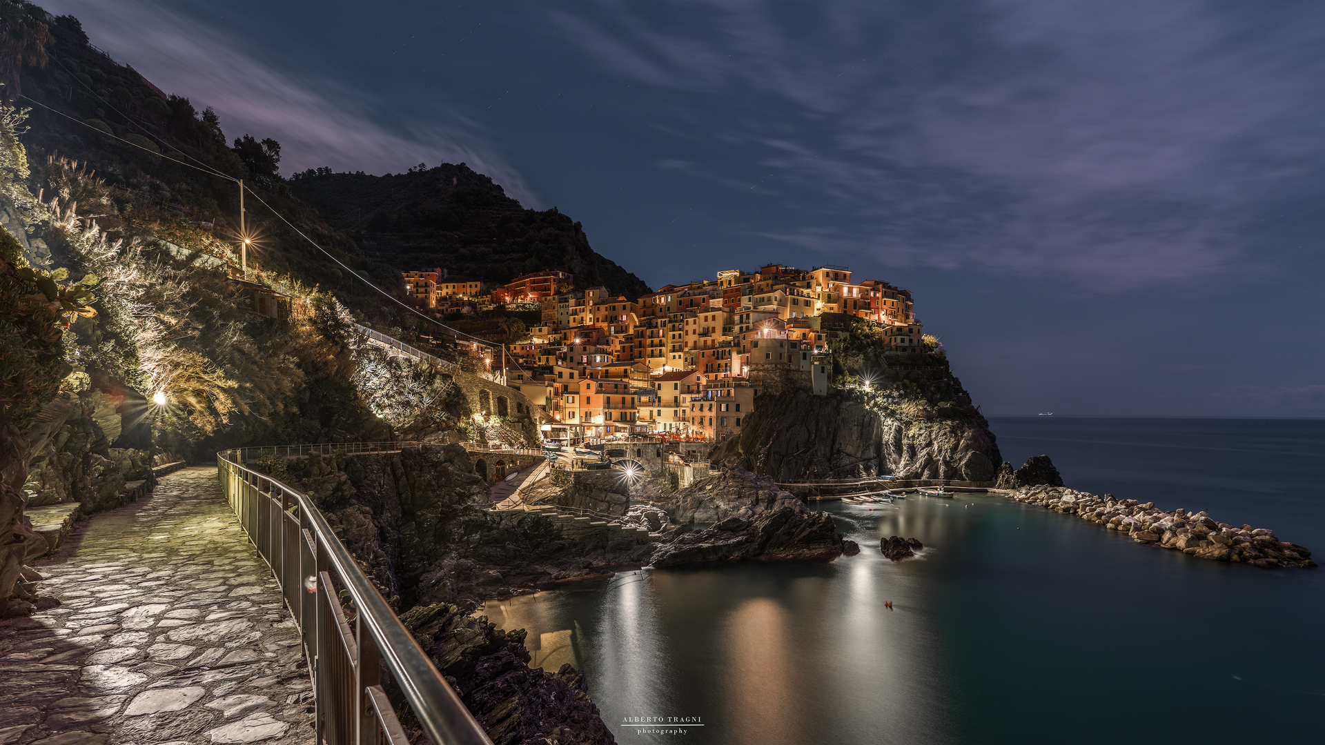 Manarola la notte fuori stagione