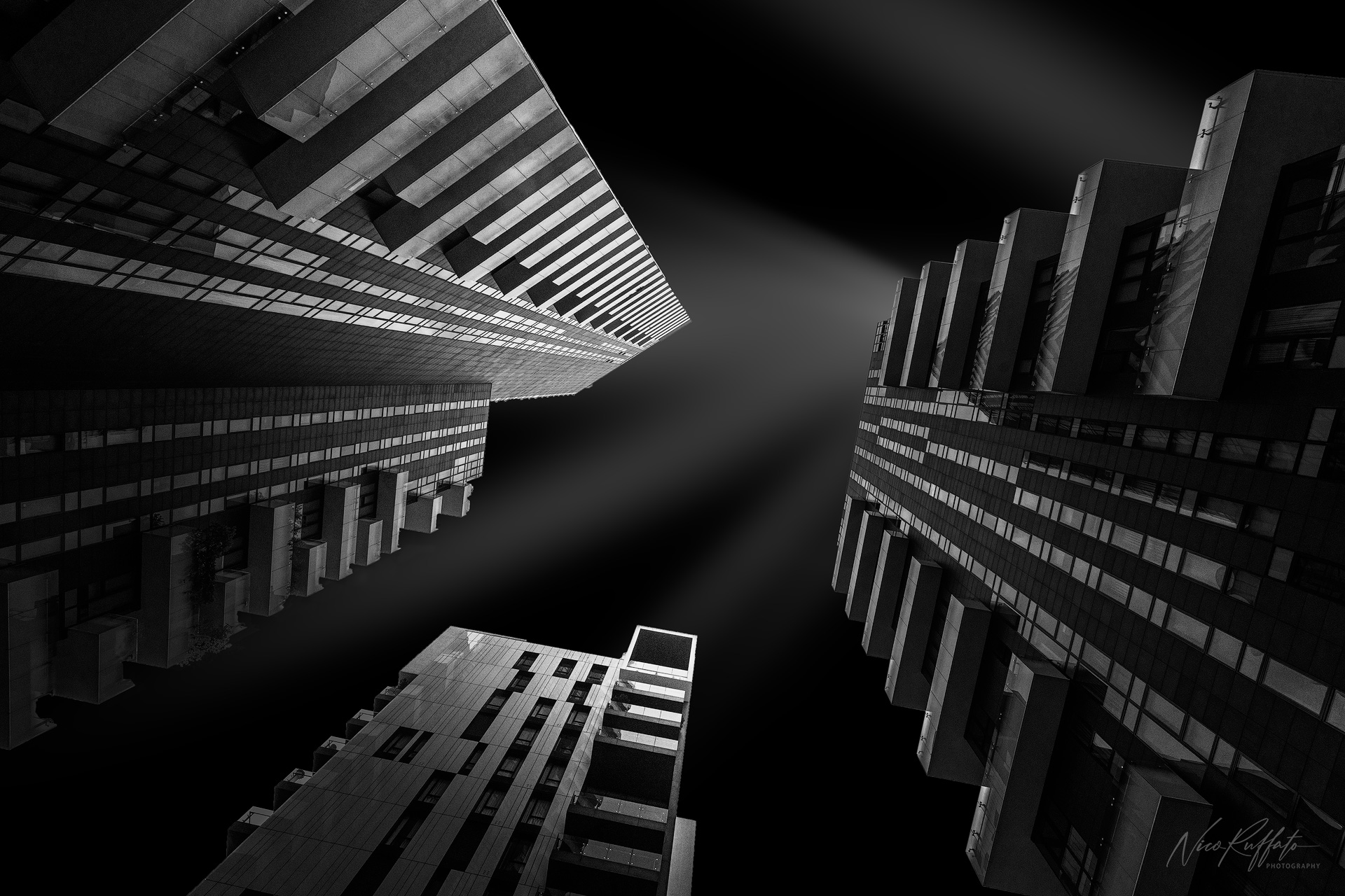 Suspended geometries