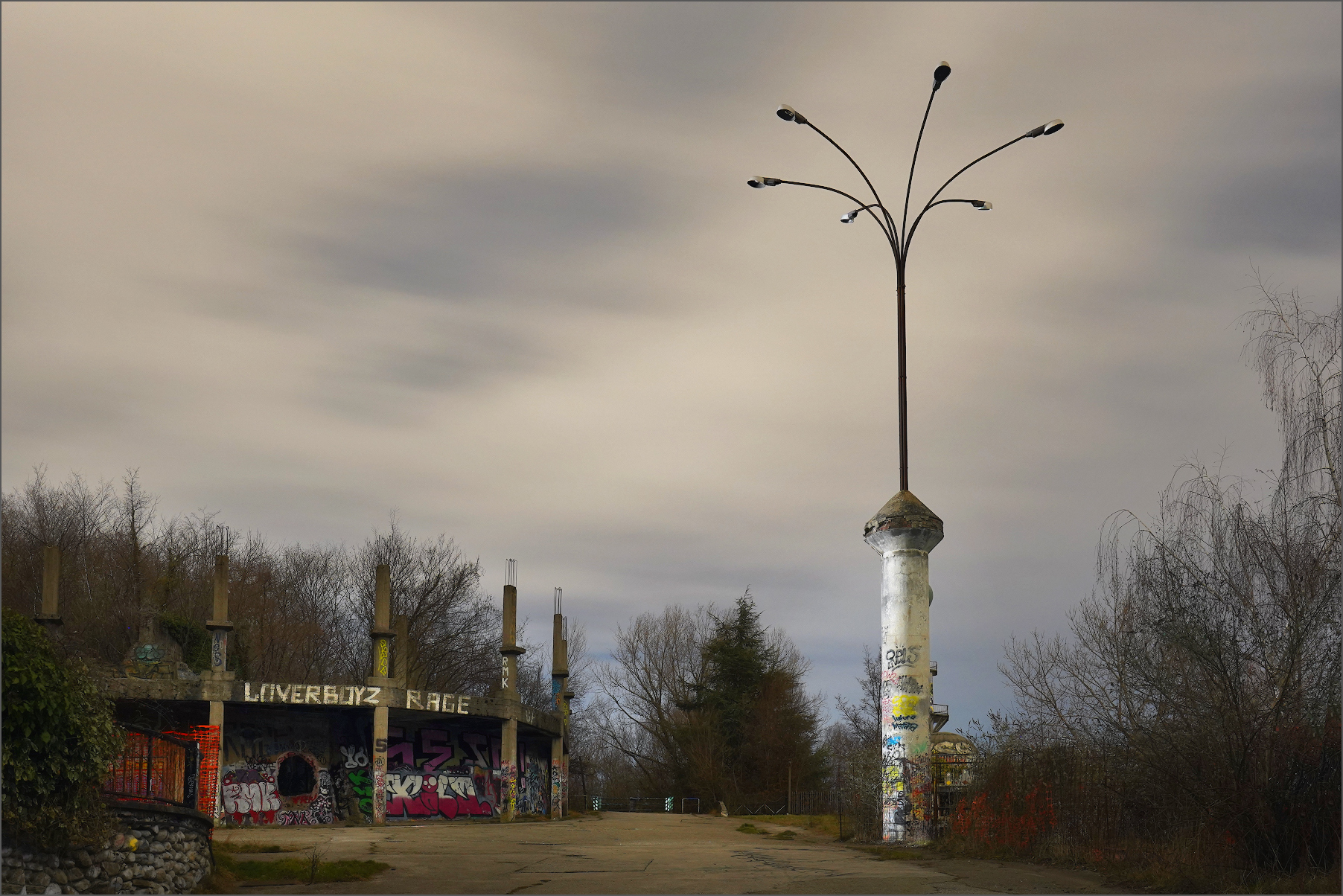 a mezzanotte a Consonno, paese fantasma