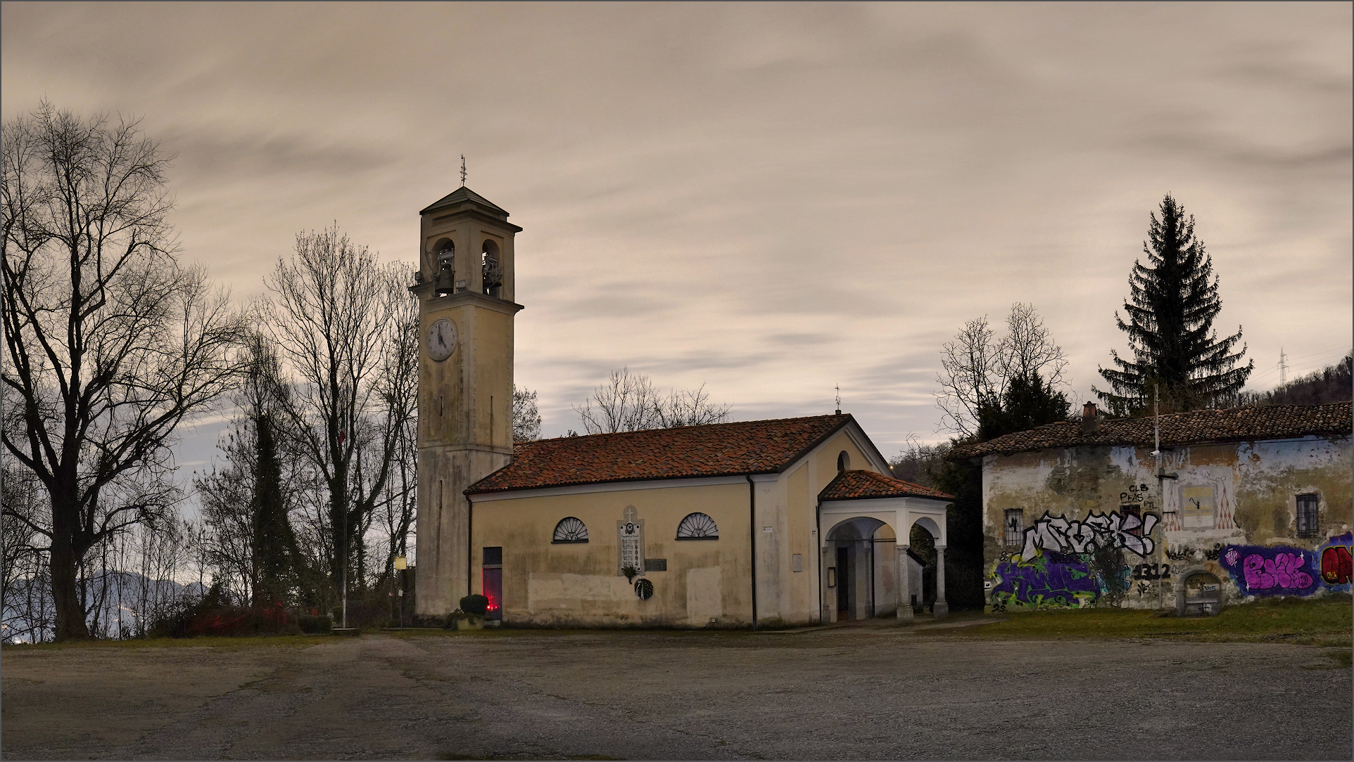 Chiesa di Consonno, Olginate (lc)