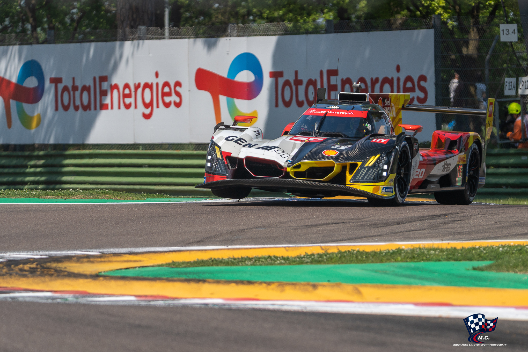 BMW M Hybrid V8 - 6 ore di Imola 2026