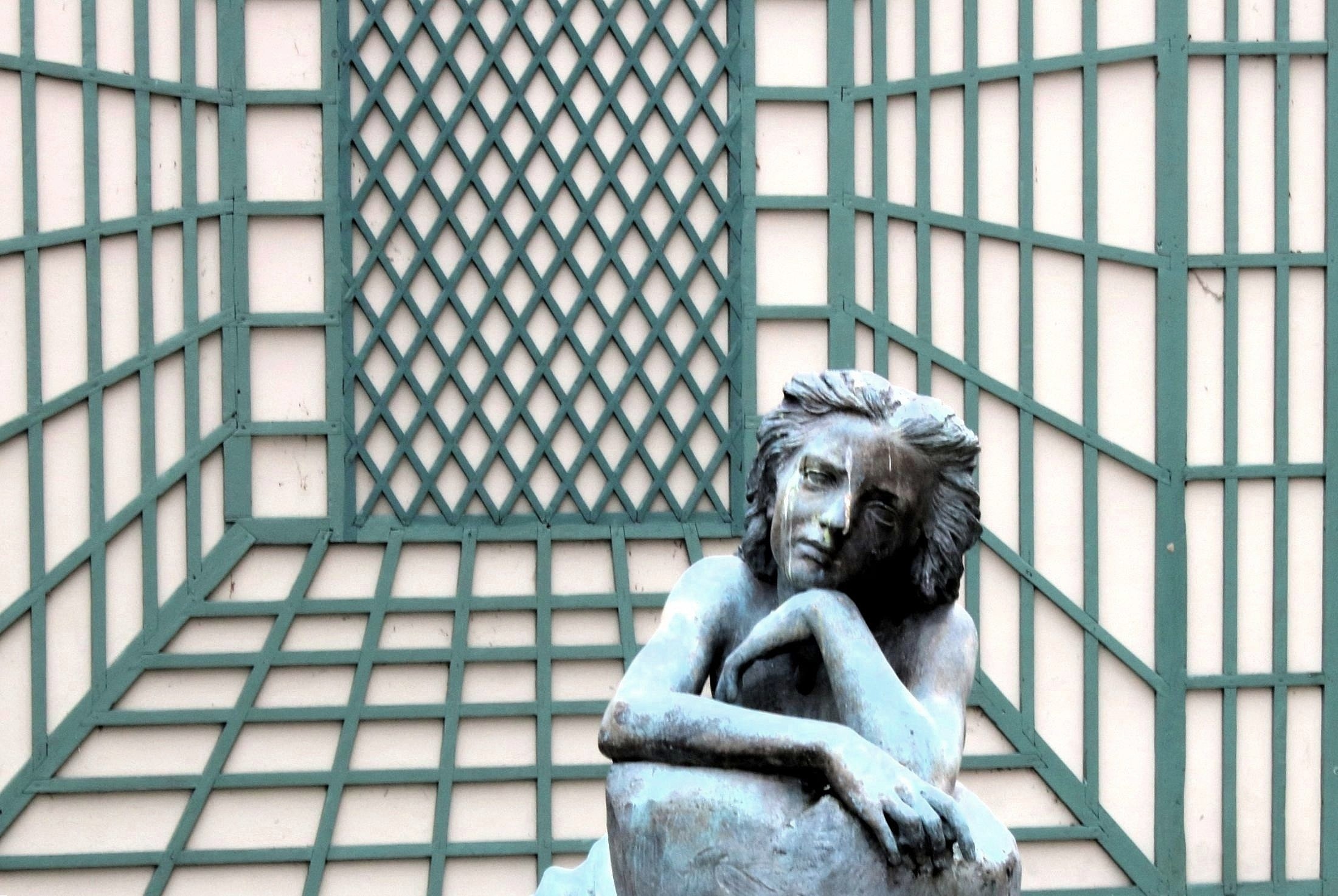 La tristezza di una statua