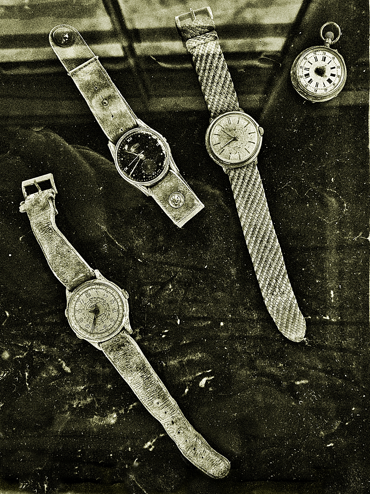 At 10.39 p.m. ...