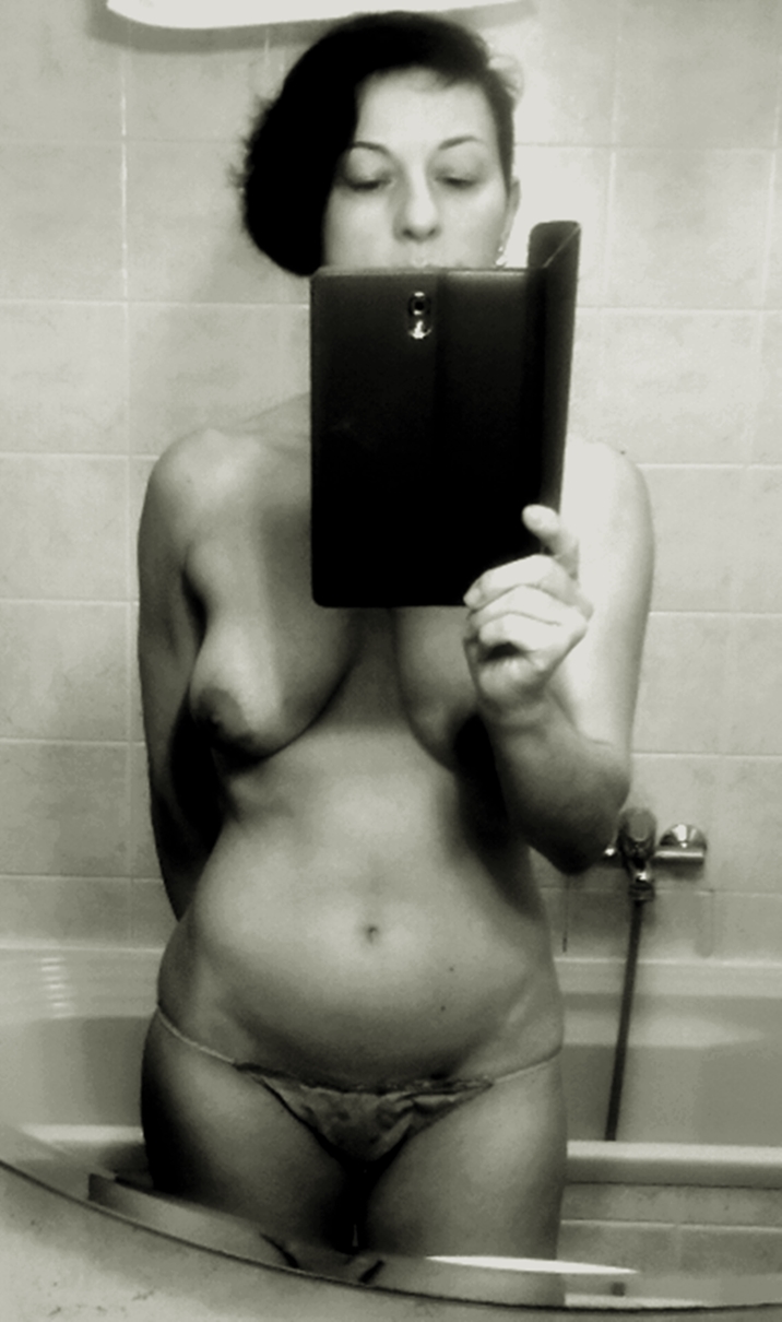 Selfie Tablet (2022)