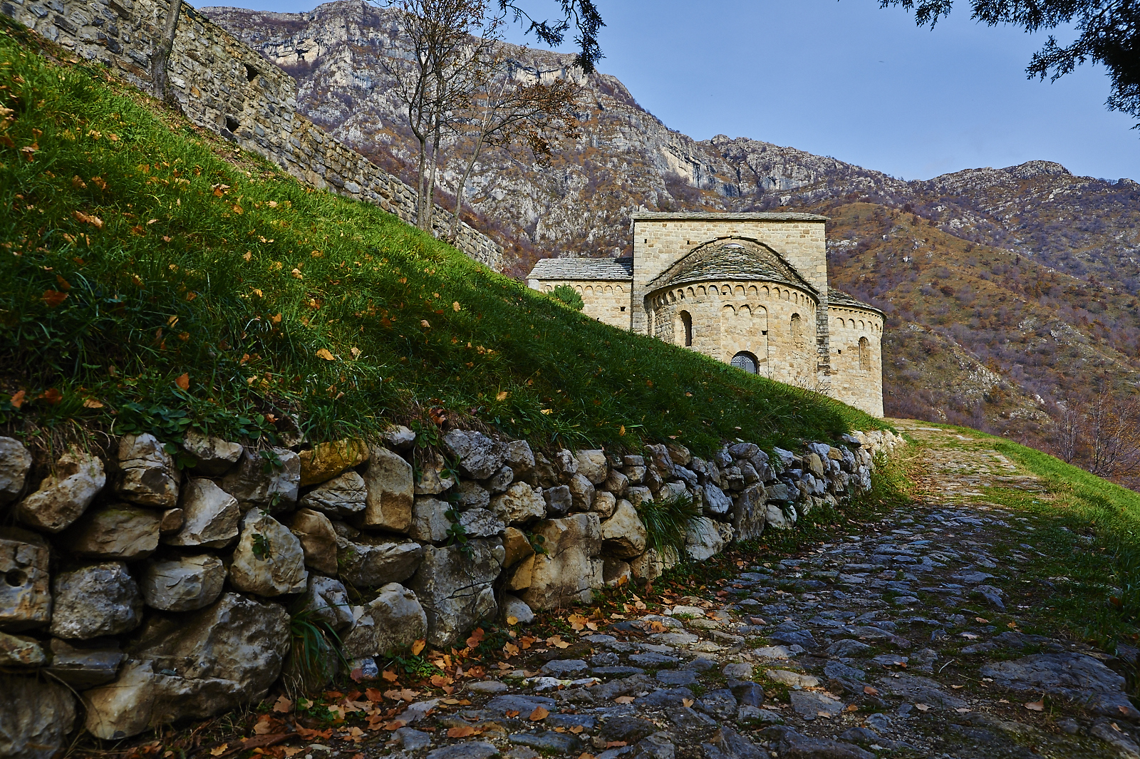 Abbazia San Pietro al Monte - Civate